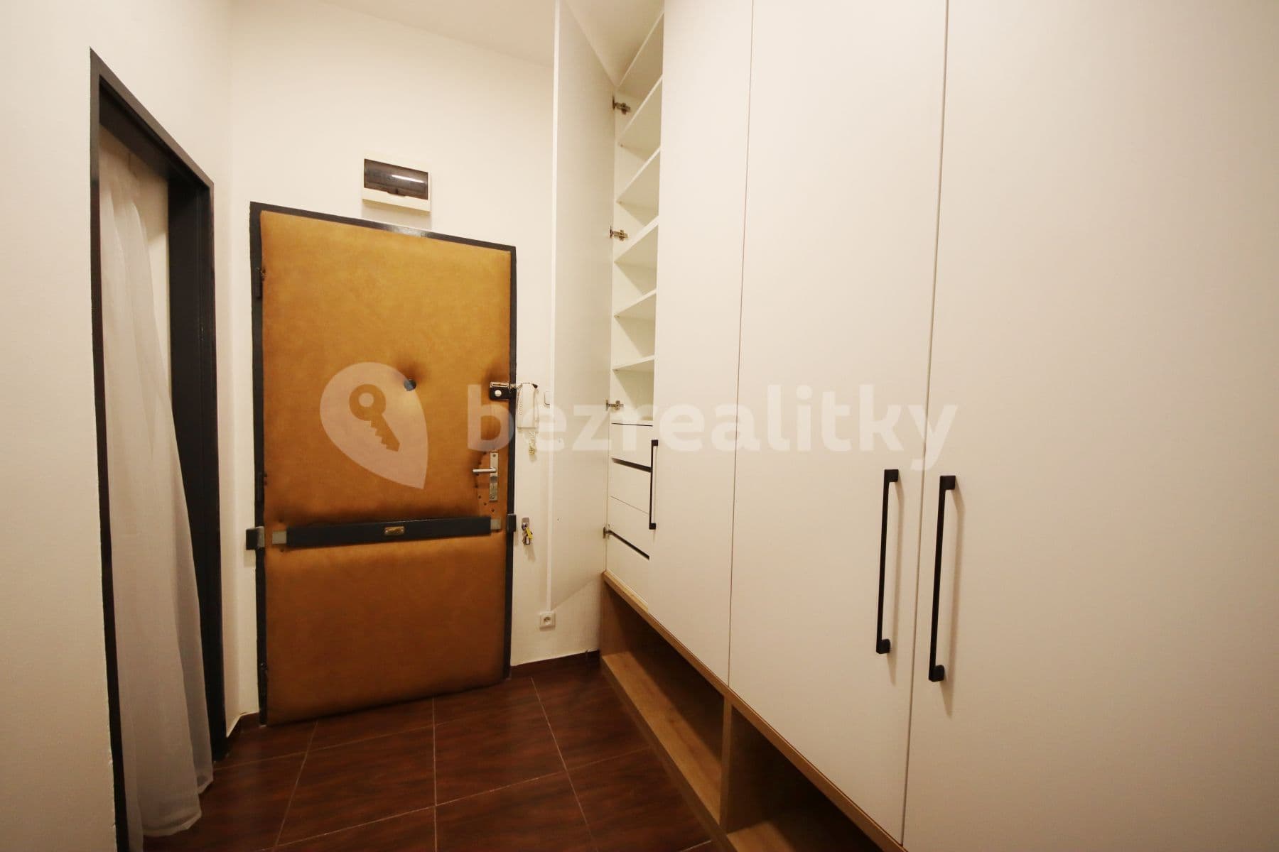 Studio flat to rent, 33 m², Koulova, Prague, Prague Studio flat to rent, 33 m², Koulova, Prague, Prague