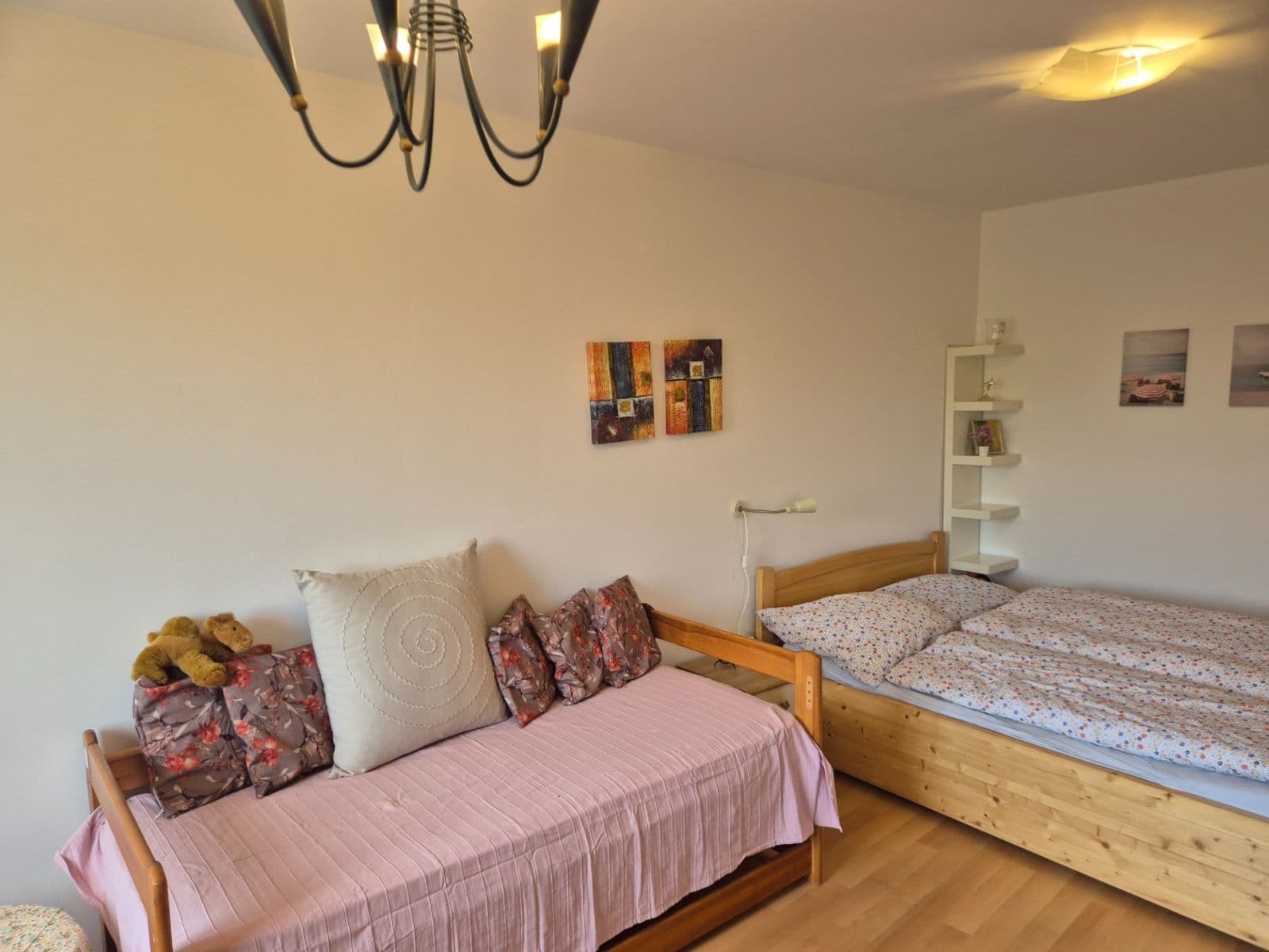Studio flat to rent, 37 m², Nademlejnská, Prague, Prague Studio flat to rent, 37 m², Nademlejnská, Prague, Prague