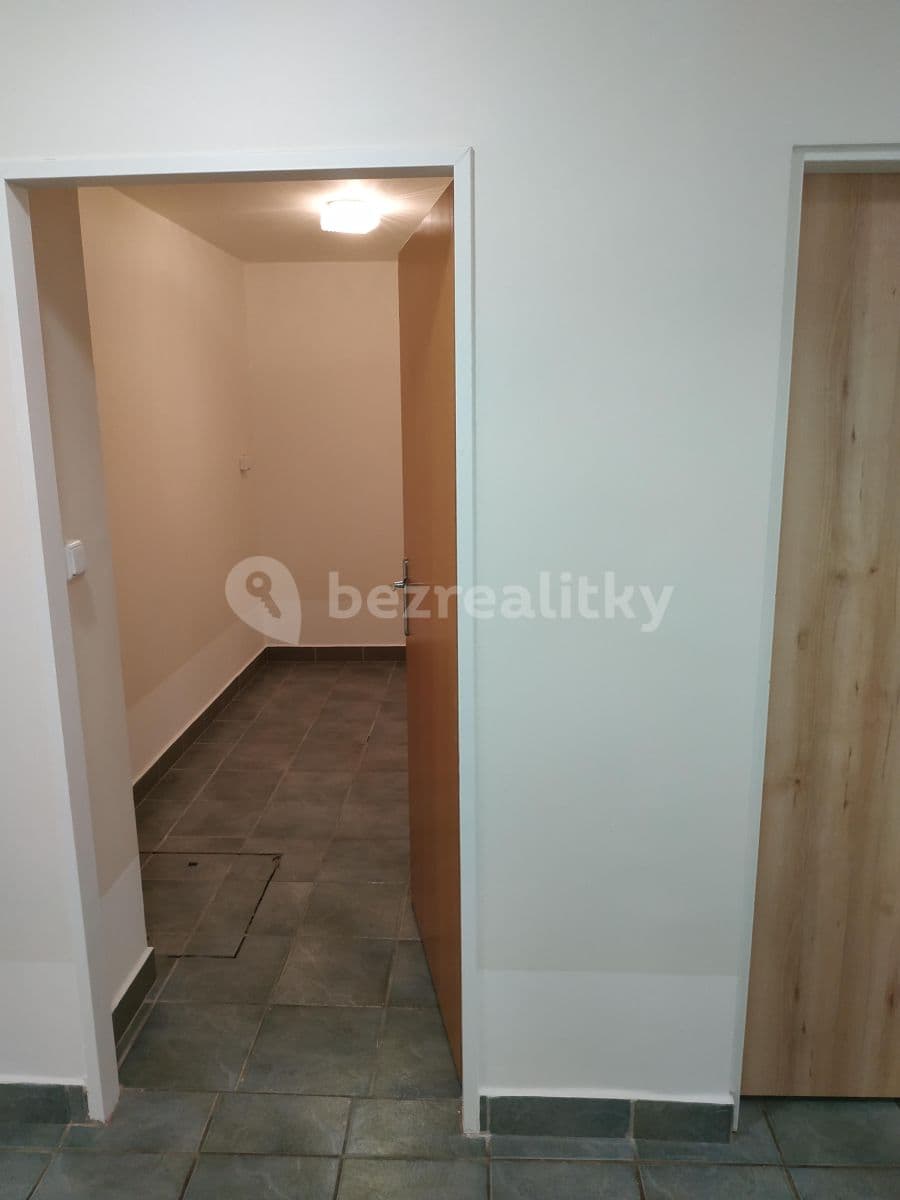 non-residential property to rent, 89 m², Na Pláni, Plzeň, Plzeňský Region non-residential property to rent, 89 m², Na Pláni, Plzeň, Plzeňský Region