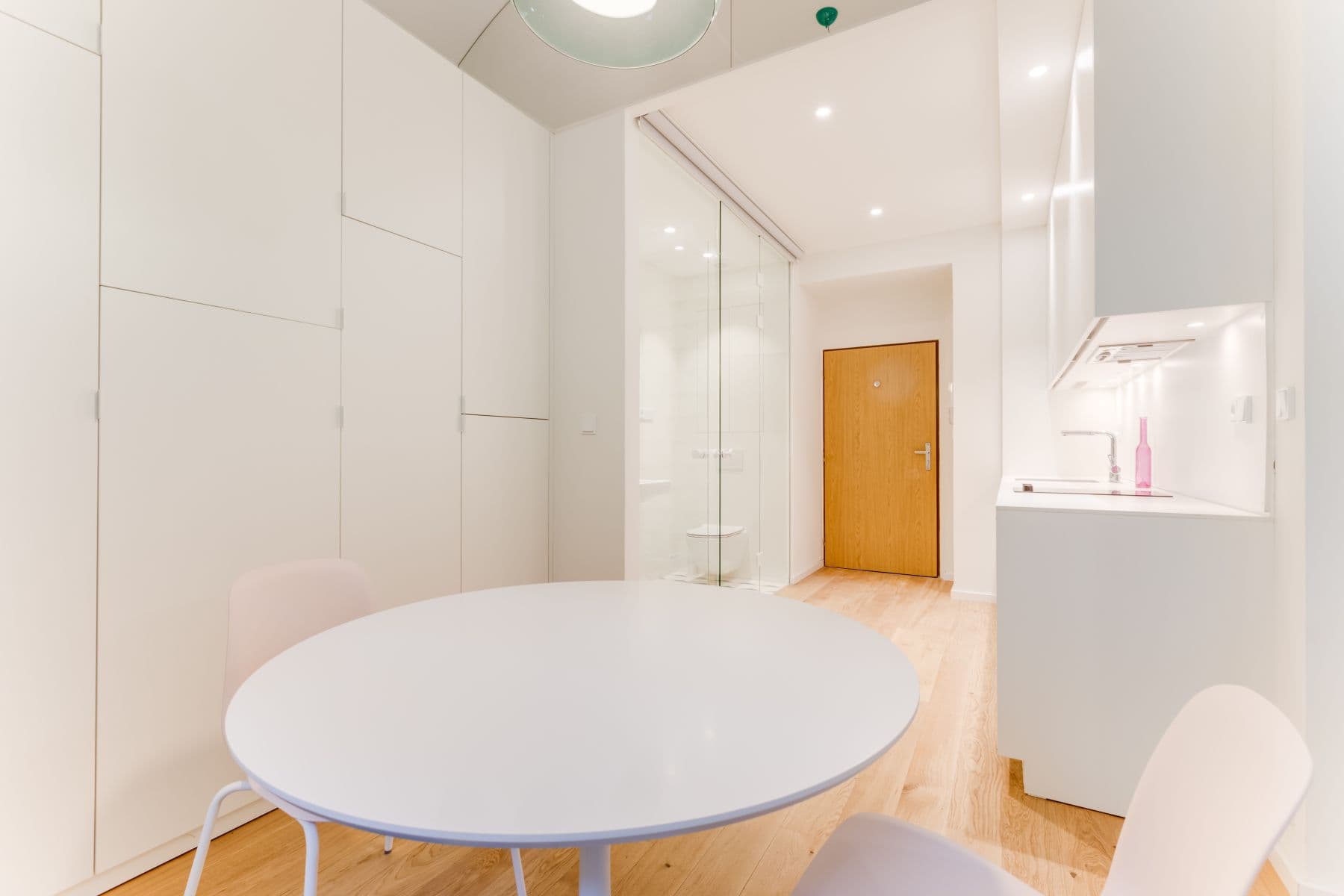 1 bedroom with open-plan kitchen flat to rent, 35 m², Pernerova, Prague, Prague 1 bedroom with open-plan kitchen flat to rent, 35 m², Pernerova, Prague, Prague