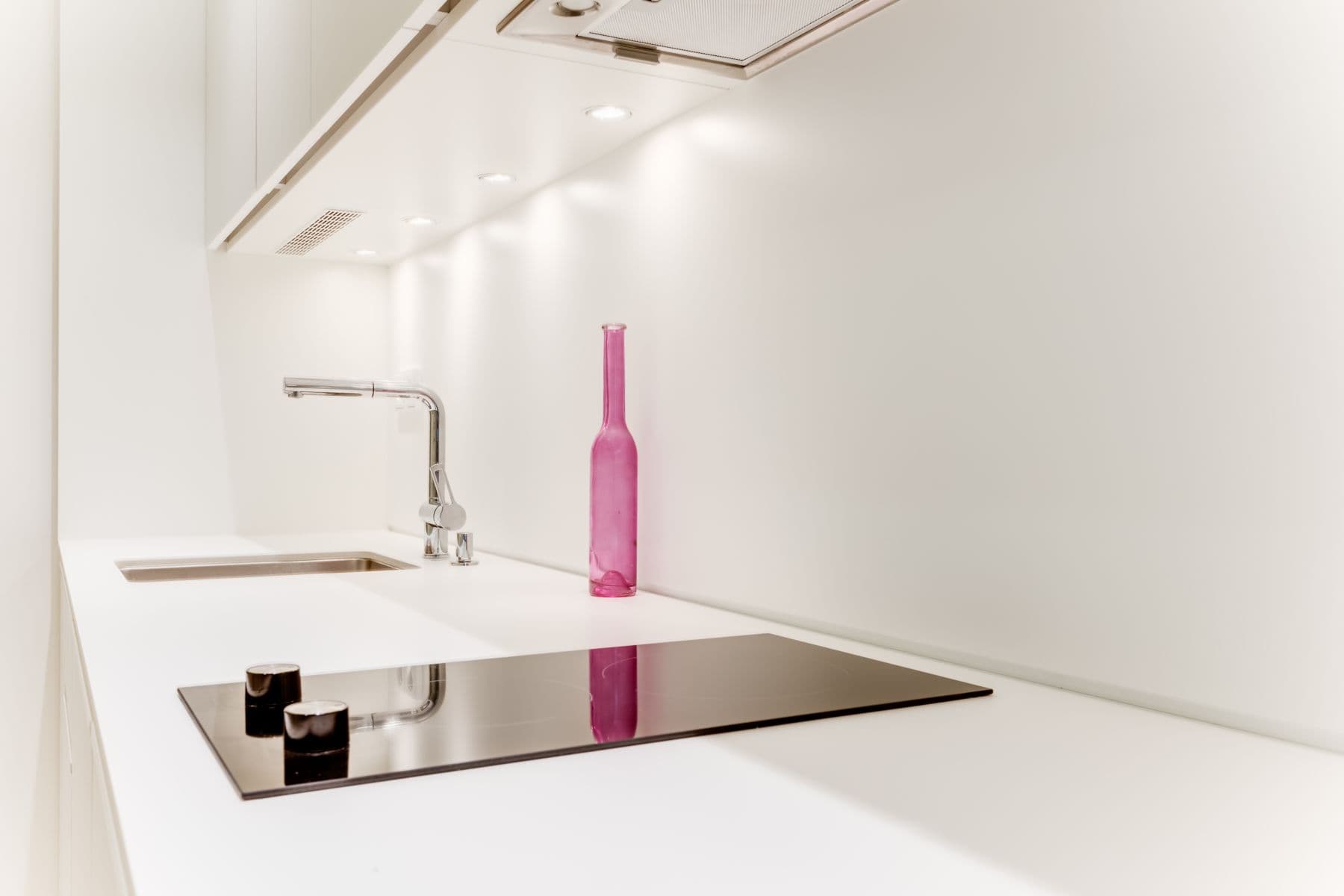 1 bedroom with open-plan kitchen flat to rent, 35 m², Pernerova, Prague, Prague 1 bedroom with open-plan kitchen flat to rent, 35 m², Pernerova, Prague, Prague