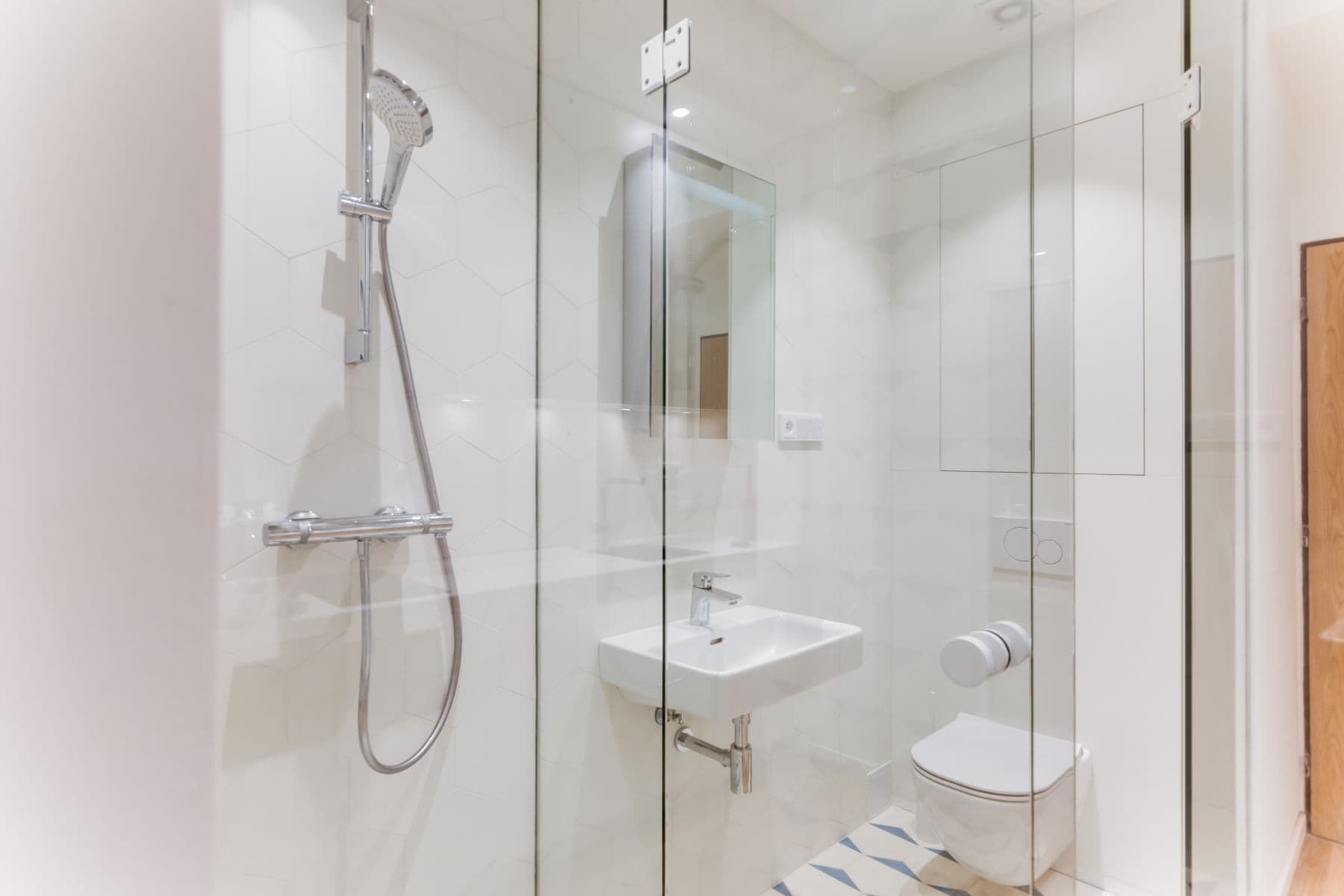 1 bedroom with open-plan kitchen flat to rent, 35 m², Pernerova, Prague, Prague 1 bedroom with open-plan kitchen flat to rent, 35 m², Pernerova, Prague, Prague