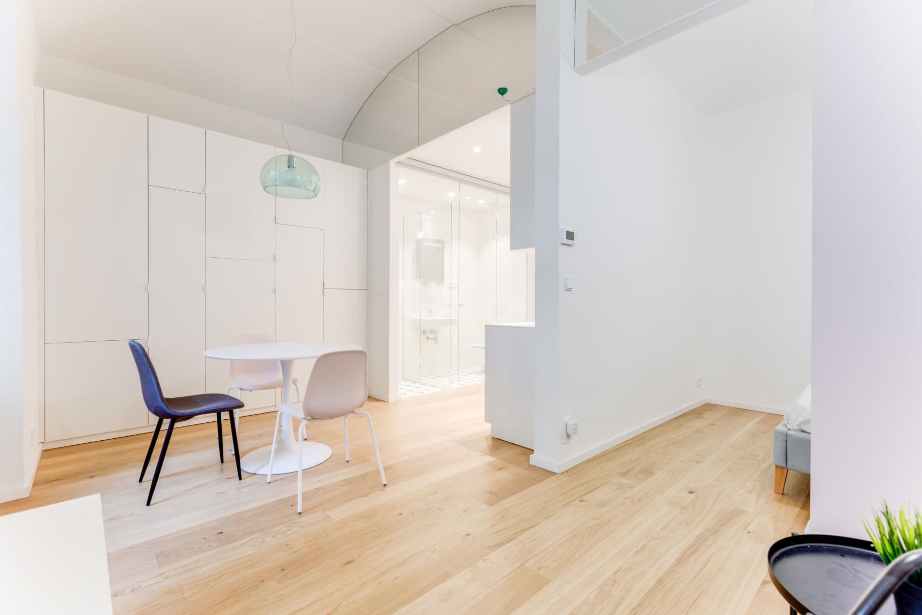 1 bedroom with open-plan kitchen flat to rent, 35 m², Pernerova, Prague, Prague 1 bedroom with open-plan kitchen flat to rent, 35 m², Pernerova, Prague, Prague