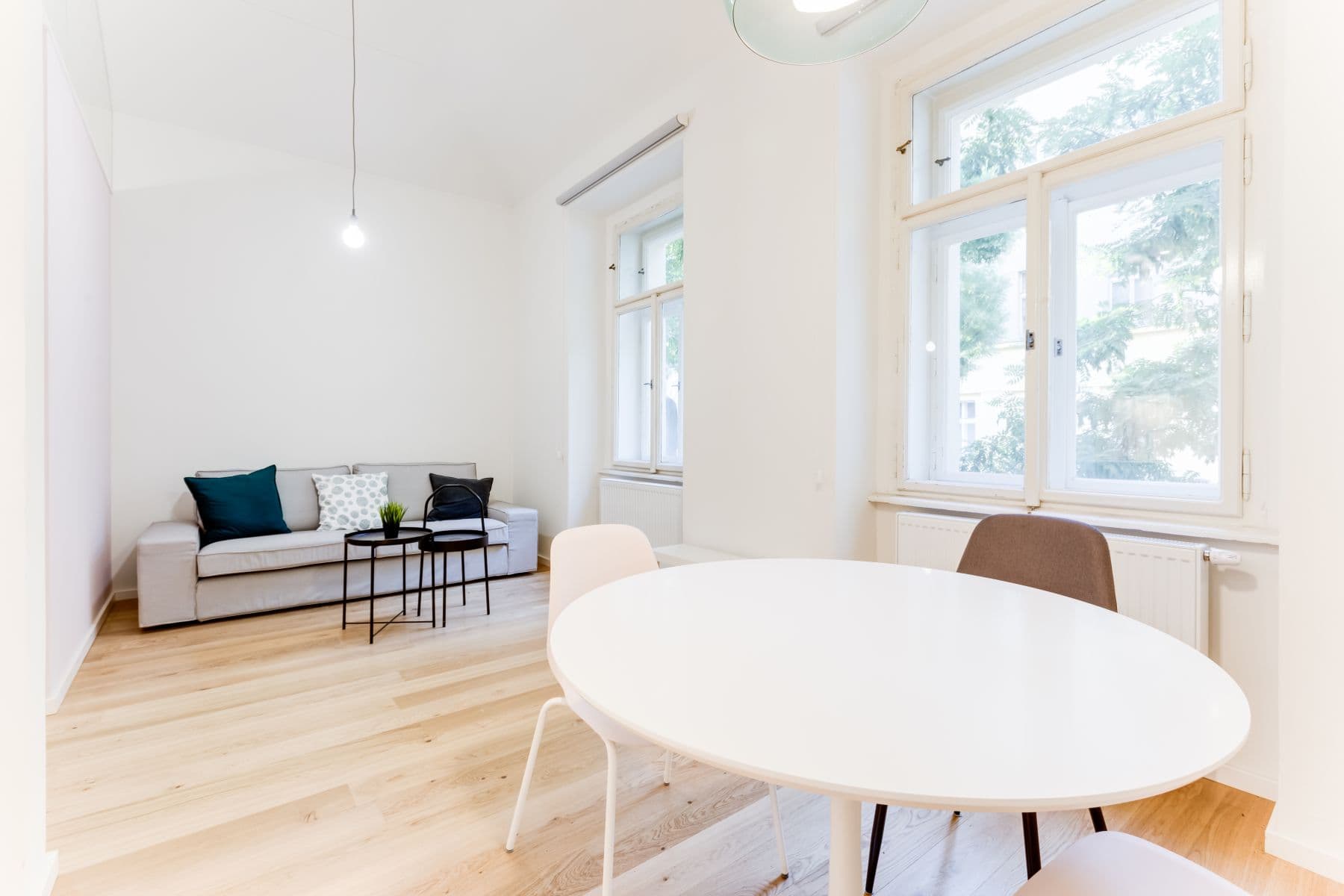 1 bedroom with open-plan kitchen flat to rent, 35 m², Pernerova, Prague, Prague 1 bedroom with open-plan kitchen flat to rent, 35 m², Pernerova, Prague, Prague