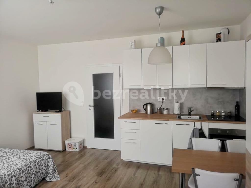 Studio flat to rent, 34 m², Škrábkových, Prague, Prague Studio flat to rent, 34 m², Škrábkových, Prague, Prague