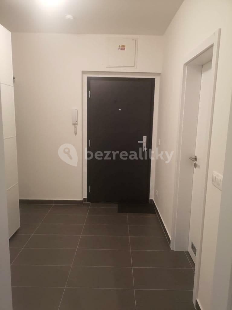 Studio flat to rent, 34 m², Škrábkových, Prague, Prague Studio flat to rent, 34 m², Škrábkových, Prague, Prague