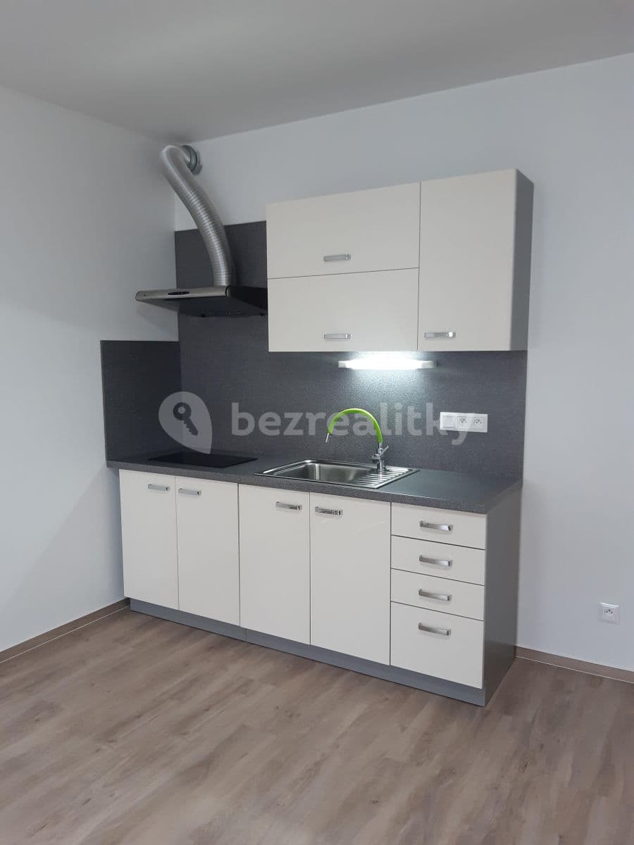 Studio flat to rent, 35 m², Zelnice II, Slavkov u Brna, Jihomoravský Region Studio flat to rent, 35 m², Zelnice II, Slavkov u Brna, Jihomoravský Region
