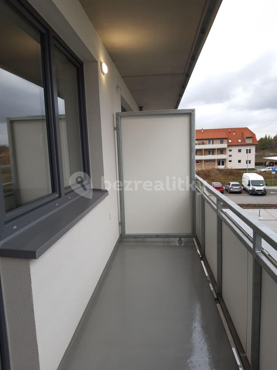 Studio flat to rent, 35 m², Zelnice II, Slavkov u Brna, Jihomoravský Region Studio flat to rent, 35 m², Zelnice II, Slavkov u Brna, Jihomoravský Region