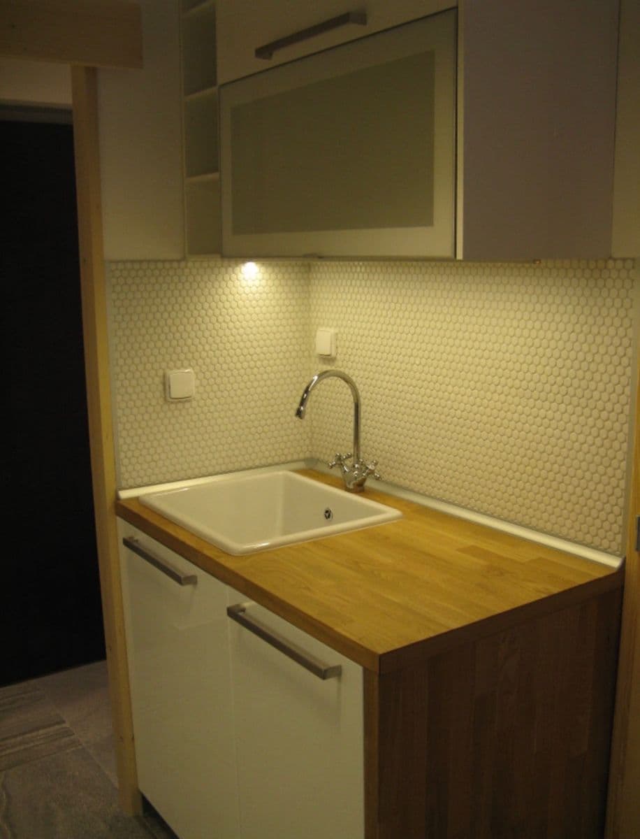 Studio flat to rent, 32 m², 28. pluku, Prague, Prague Studio flat to rent, 32 m², 28. pluku, Prague, Prague