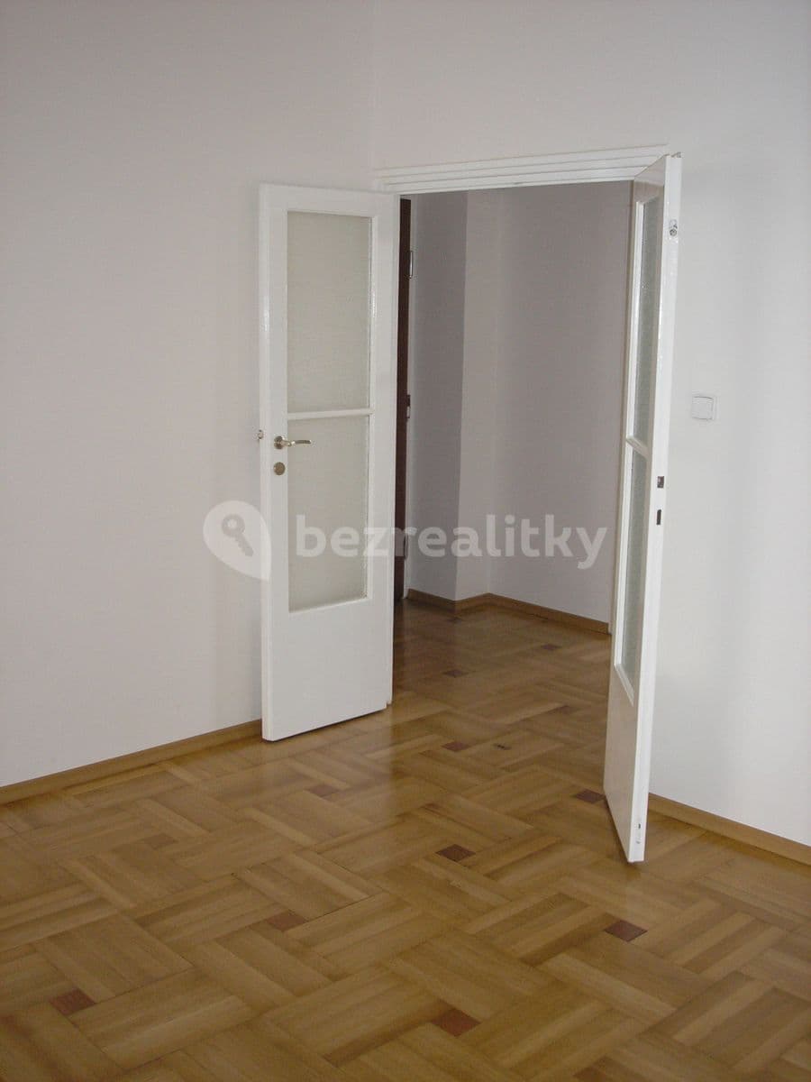 3 bedroom flat to rent, 100 m², Francouzská, Prague, Prague 3 bedroom flat to rent, 100 m², Francouzská, Prague, Prague