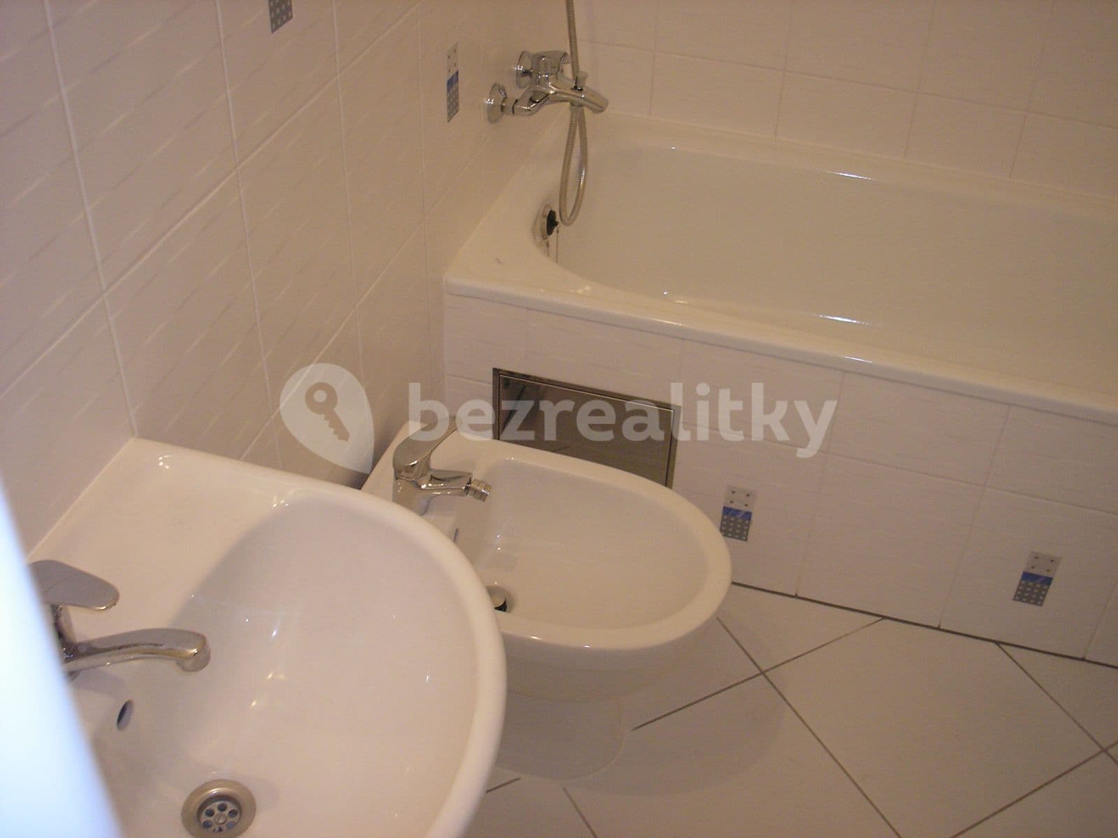 3 bedroom flat to rent, 100 m², Francouzská, Prague, Prague 3 bedroom flat to rent, 100 m², Francouzská, Prague, Prague