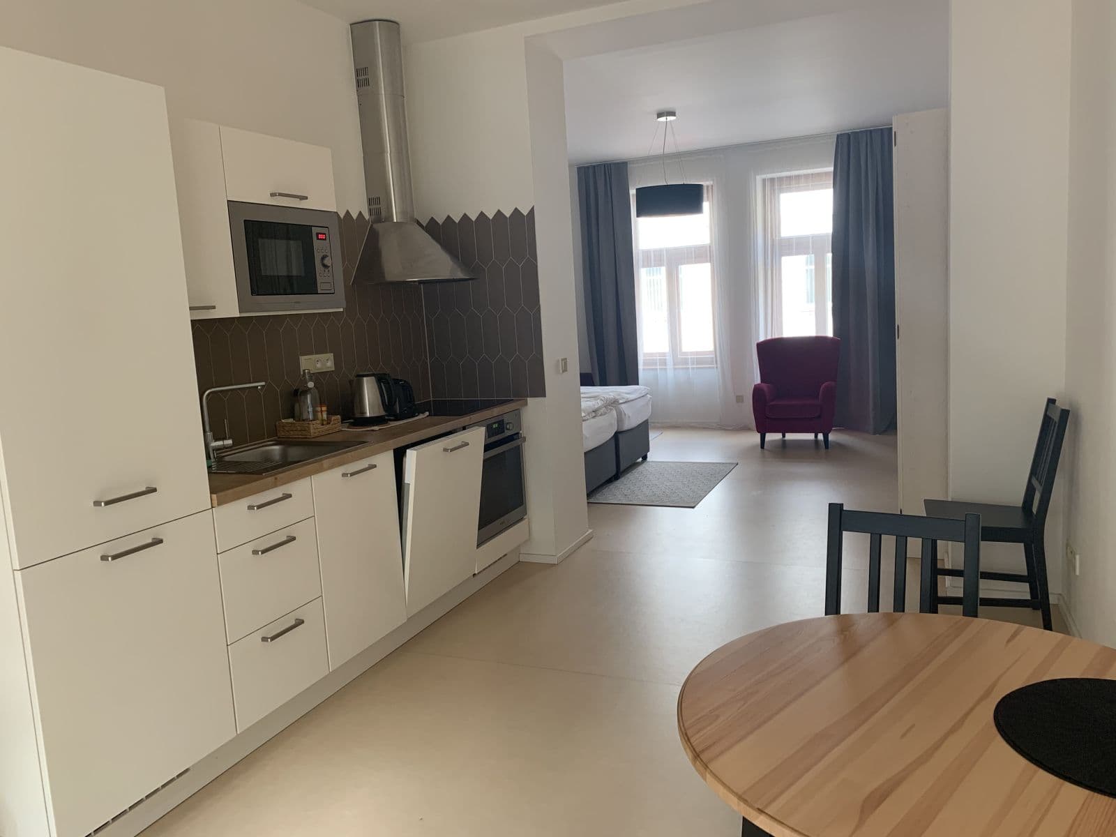 Studio flat to rent, 46 m², Šlikova, Prague, Prague Studio flat to rent, 46 m², Šlikova, Prague, Prague