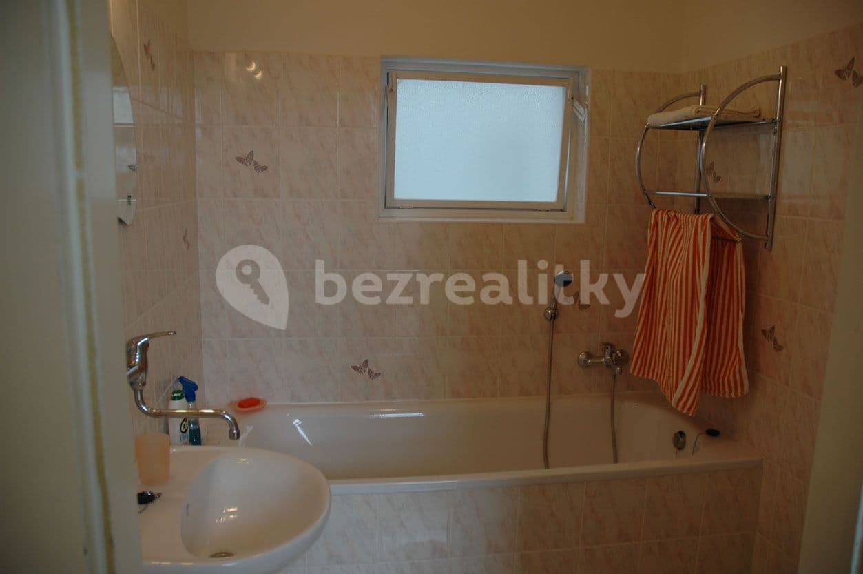 Studio flat to rent, 32 m², Ke Krči, Prague, Prague Studio flat to rent, 32 m², Ke Krči, Prague, Prague