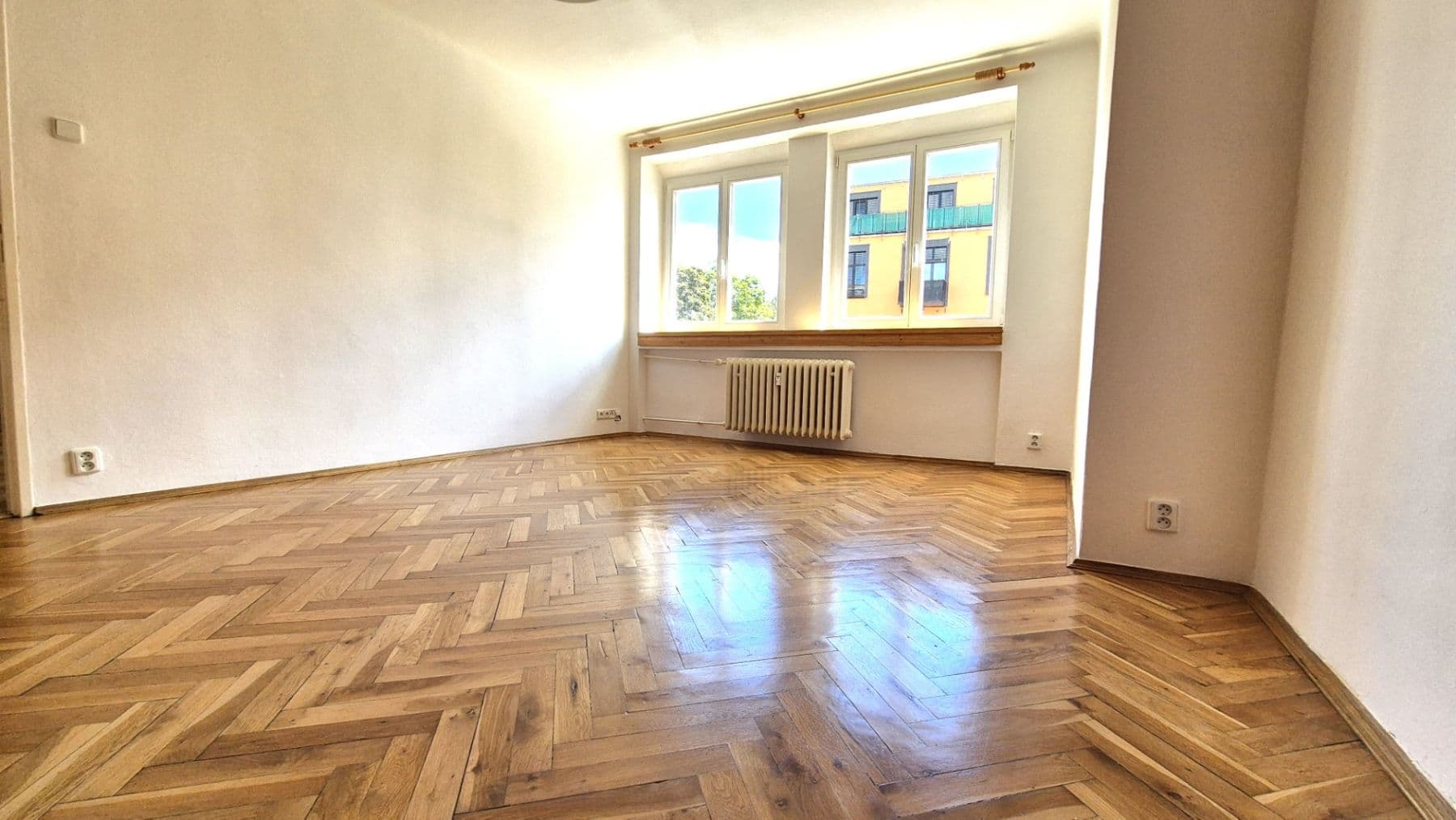 2 bedroom with open-plan kitchen flat to rent, 70 m², Ambrožova, Prague, Prague 2 bedroom with open-plan kitchen flat to rent, 70 m², Ambrožova, Prague, Prague