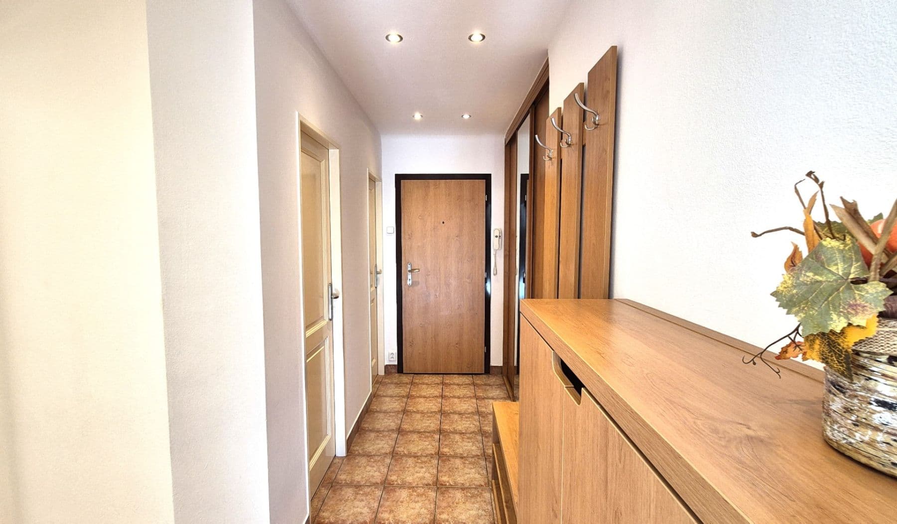 2 bedroom with open-plan kitchen flat to rent, 70 m², Ambrožova, Prague, Prague 2 bedroom with open-plan kitchen flat to rent, 70 m², Ambrožova, Prague, Prague