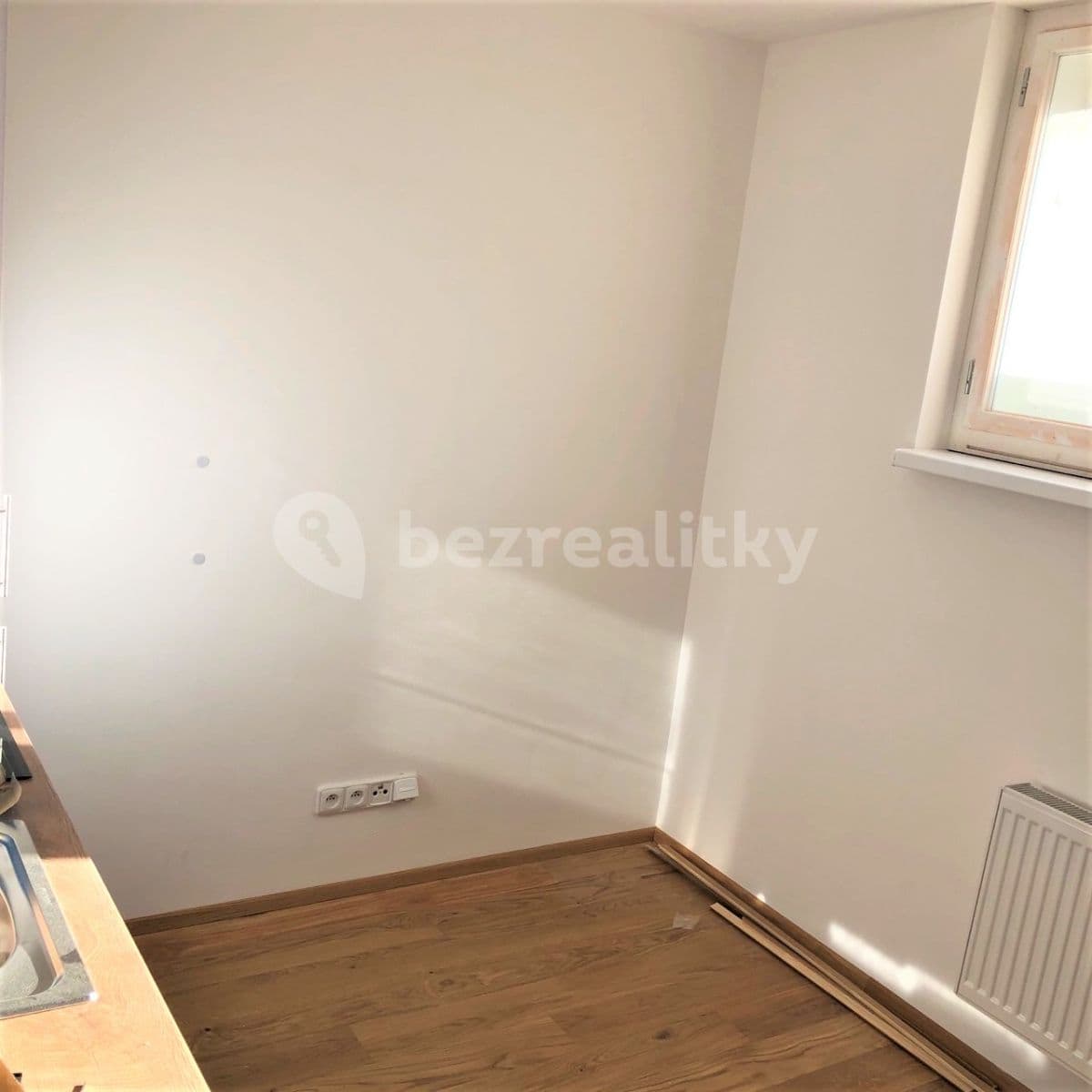 Small studio flat to rent, 15 m², Moskevská, Prague, Prague Small studio flat to rent, 15 m², Moskevská, Prague, Prague