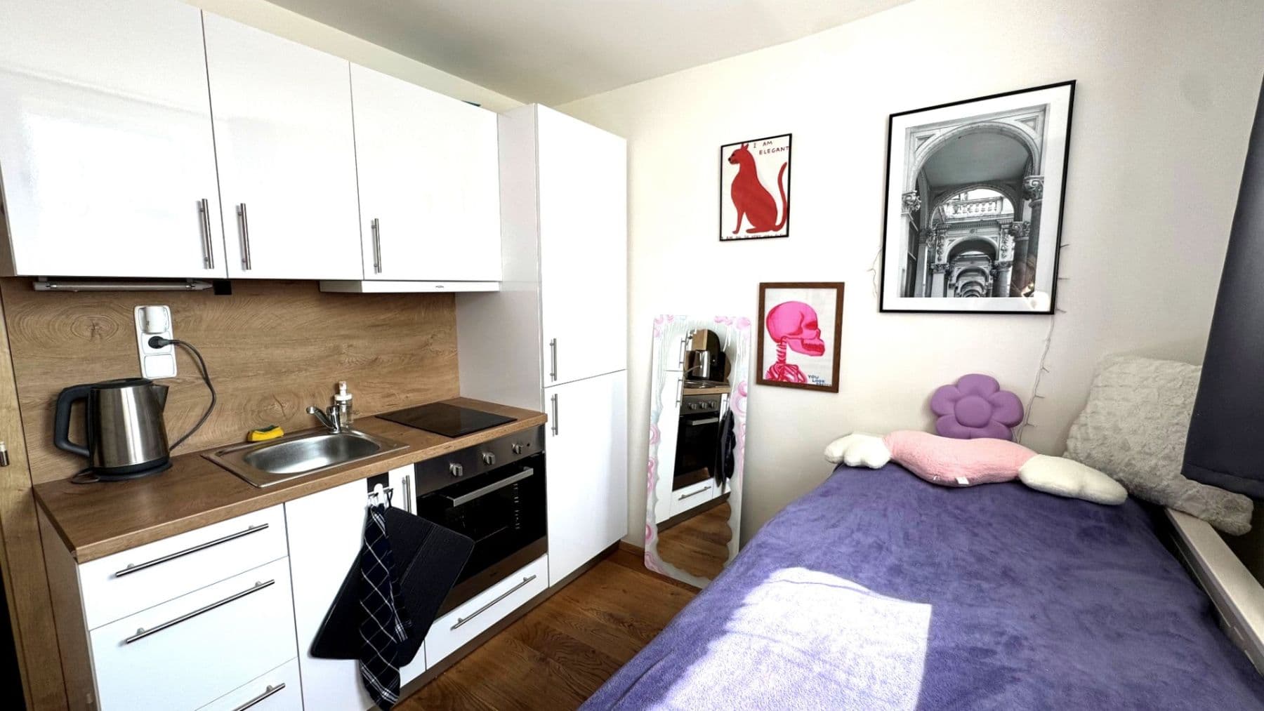 Small studio flat to rent, 15 m², Moskevská, Prague, Prague Small studio flat to rent, 15 m², Moskevská, Prague, Prague