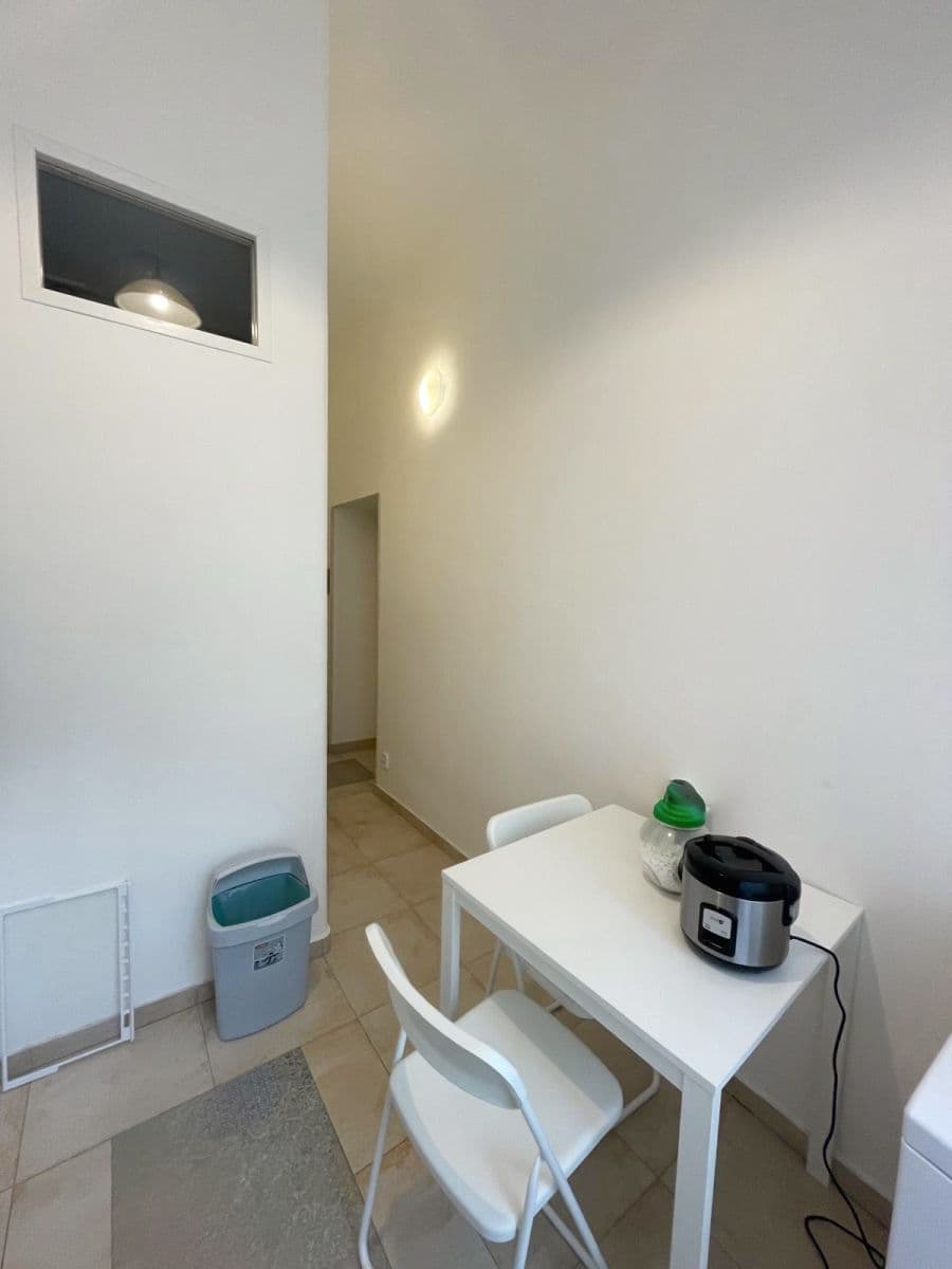 1 bedroom flat to rent, 32 m², Karoliny Světlé, Prague, Prague 1 bedroom flat to rent, 32 m², Karoliny Světlé, Prague, Prague