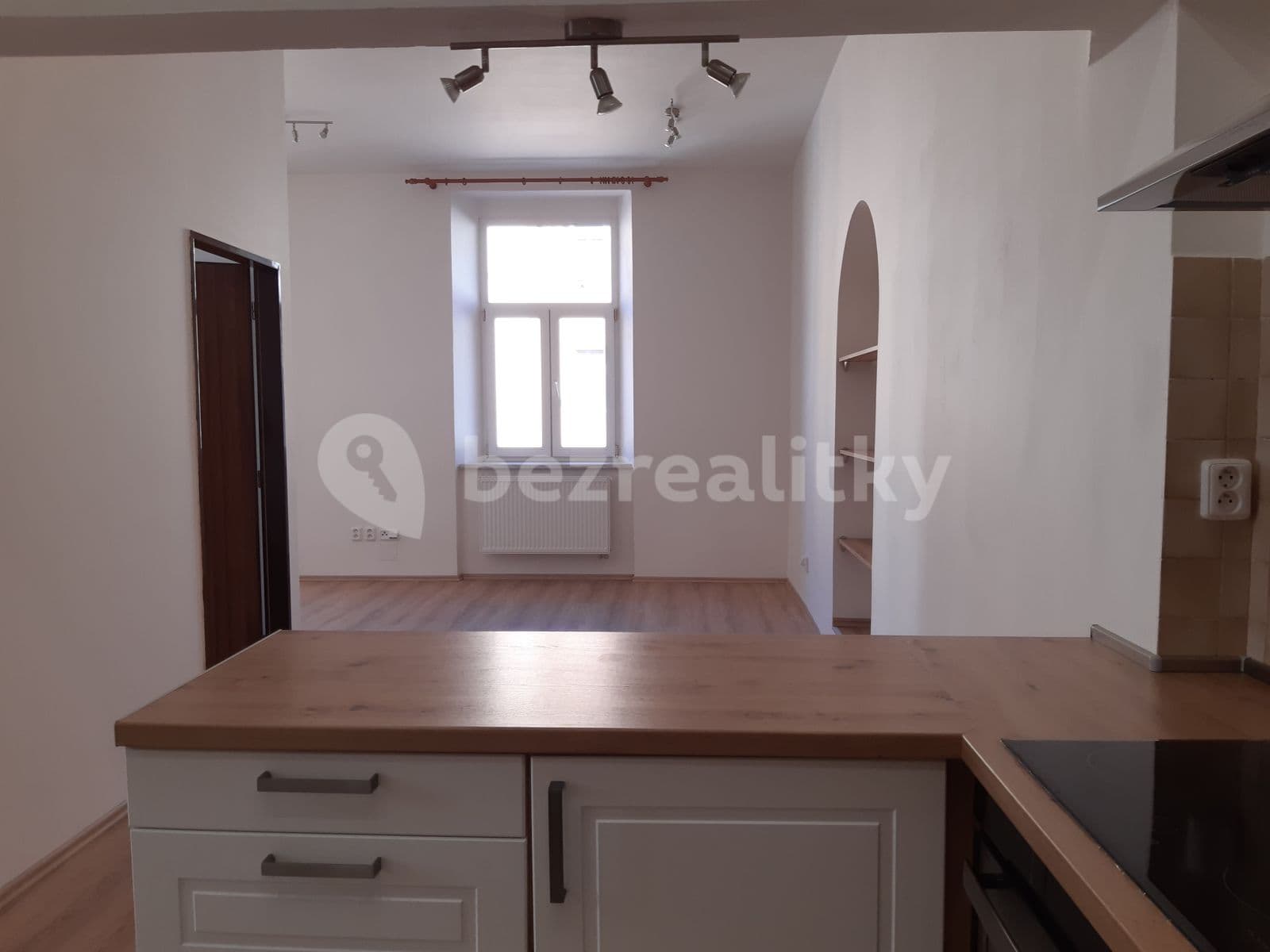 2 bedroom with open-plan kitchen flat to rent, 70 m², Brožíkova, Prague, Prague 2 bedroom with open-plan kitchen flat to rent, 70 m², Brožíkova, Prague, Prague
