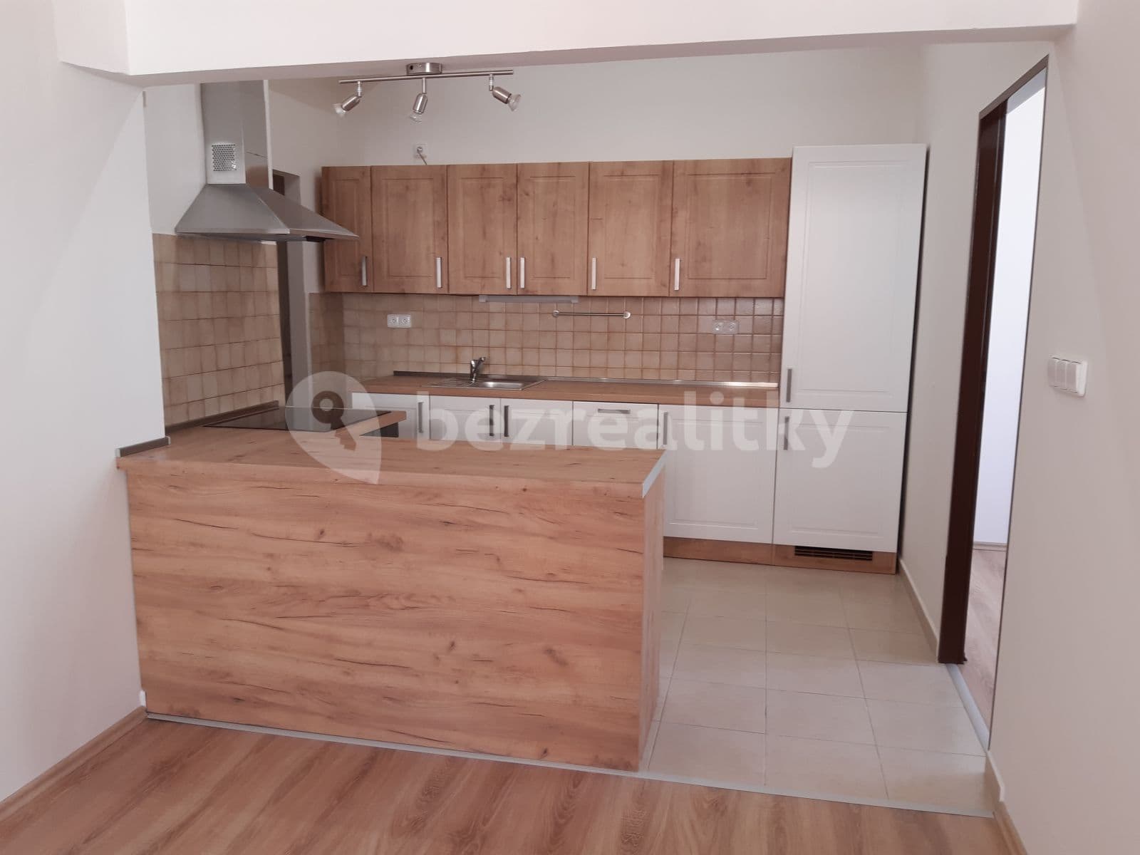 2 bedroom with open-plan kitchen flat to rent, 70 m², Brožíkova, Prague, Prague 2 bedroom with open-plan kitchen flat to rent, 70 m², Brožíkova, Prague, Prague