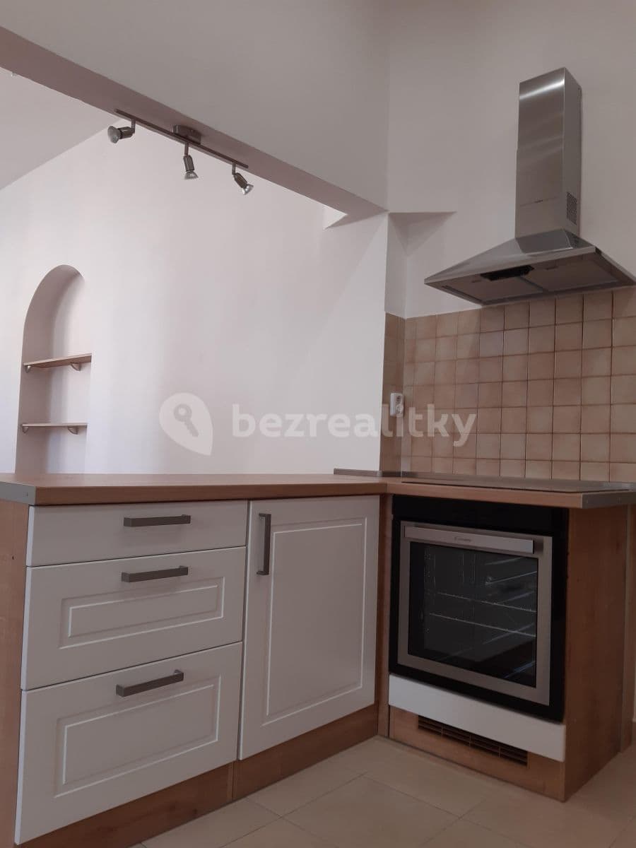 2 bedroom with open-plan kitchen flat to rent, 70 m², Brožíkova, Prague, Prague 2 bedroom with open-plan kitchen flat to rent, 70 m², Brožíkova, Prague, Prague