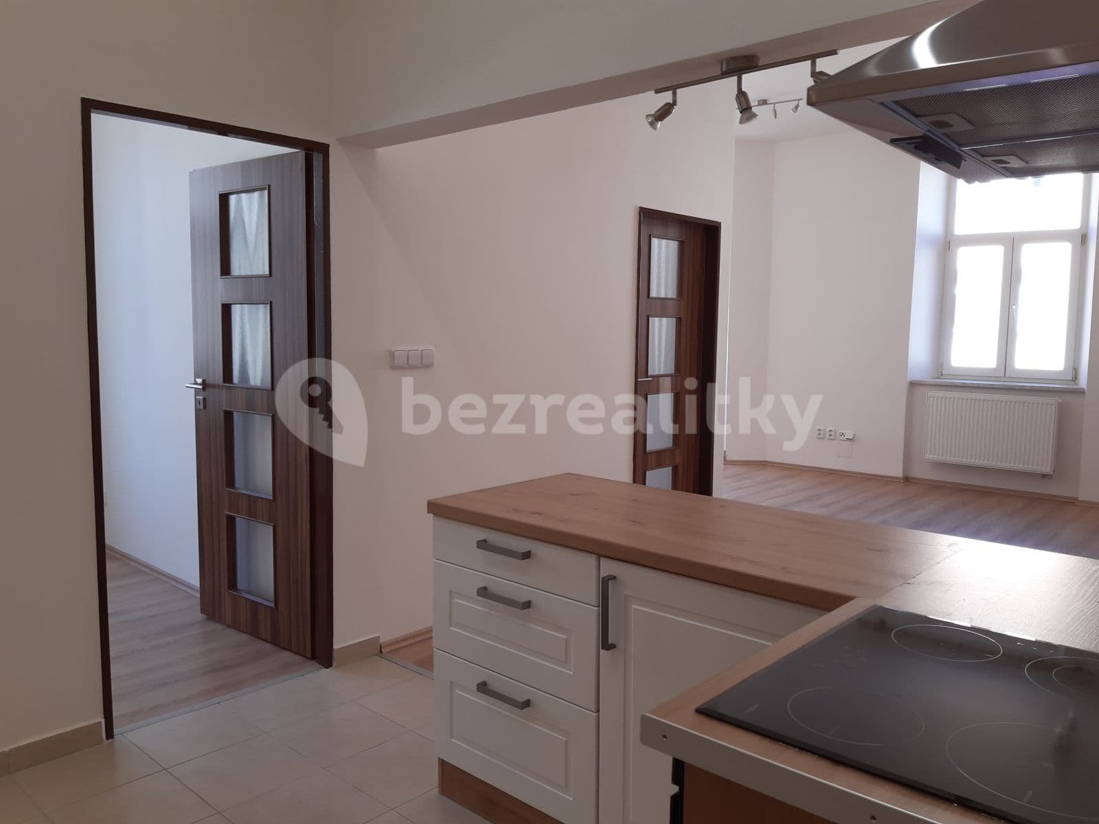 2 bedroom with open-plan kitchen flat to rent, 70 m², Brožíkova, Prague, Prague 2 bedroom with open-plan kitchen flat to rent, 70 m², Brožíkova, Prague, Prague