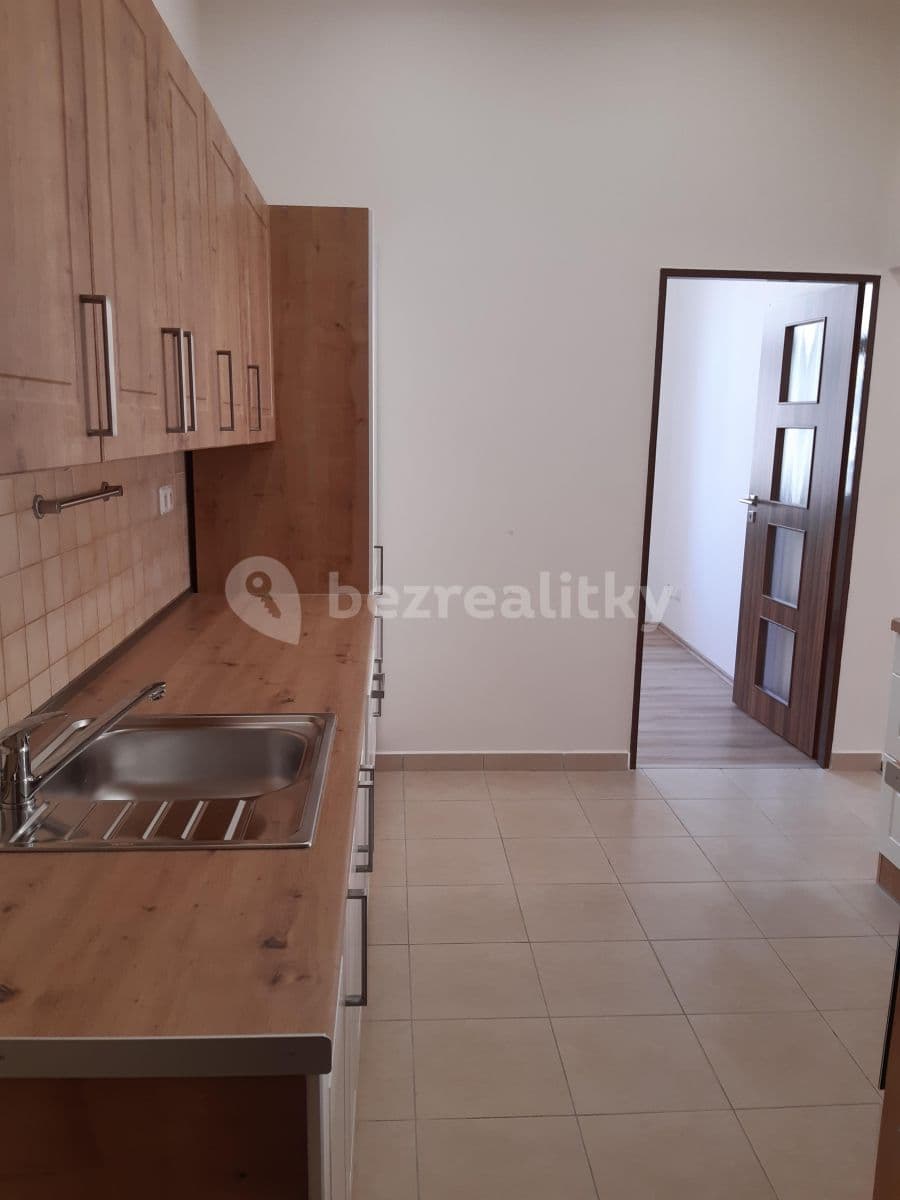 2 bedroom with open-plan kitchen flat to rent, 70 m², Brožíkova, Prague, Prague 2 bedroom with open-plan kitchen flat to rent, 70 m², Brožíkova, Prague, Prague