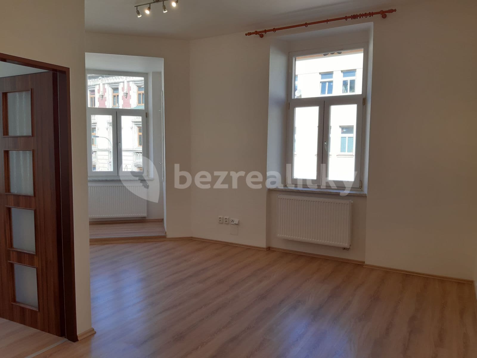 2 bedroom with open-plan kitchen flat to rent, 70 m², Brožíkova, Prague, Prague 2 bedroom with open-plan kitchen flat to rent, 70 m², Brožíkova, Prague, Prague