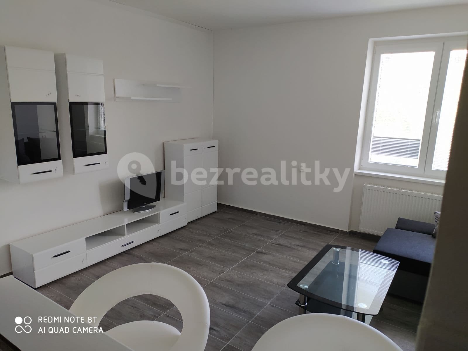 1 bedroom with open-plan kitchen flat to rent, 45 m², Petra Bezruče, Luby, Karlovarský Region
