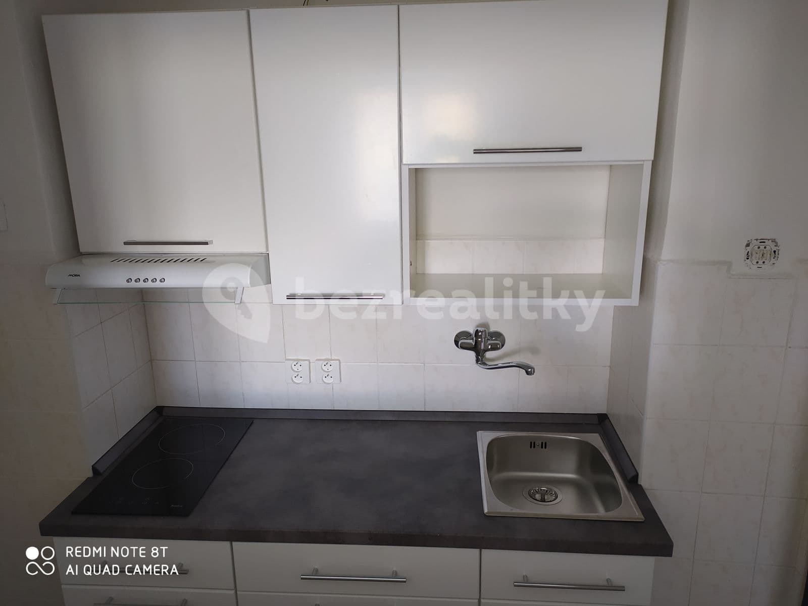 1 bedroom with open-plan kitchen flat to rent, 45 m², Petra Bezruče, Luby, Karlovarský Region