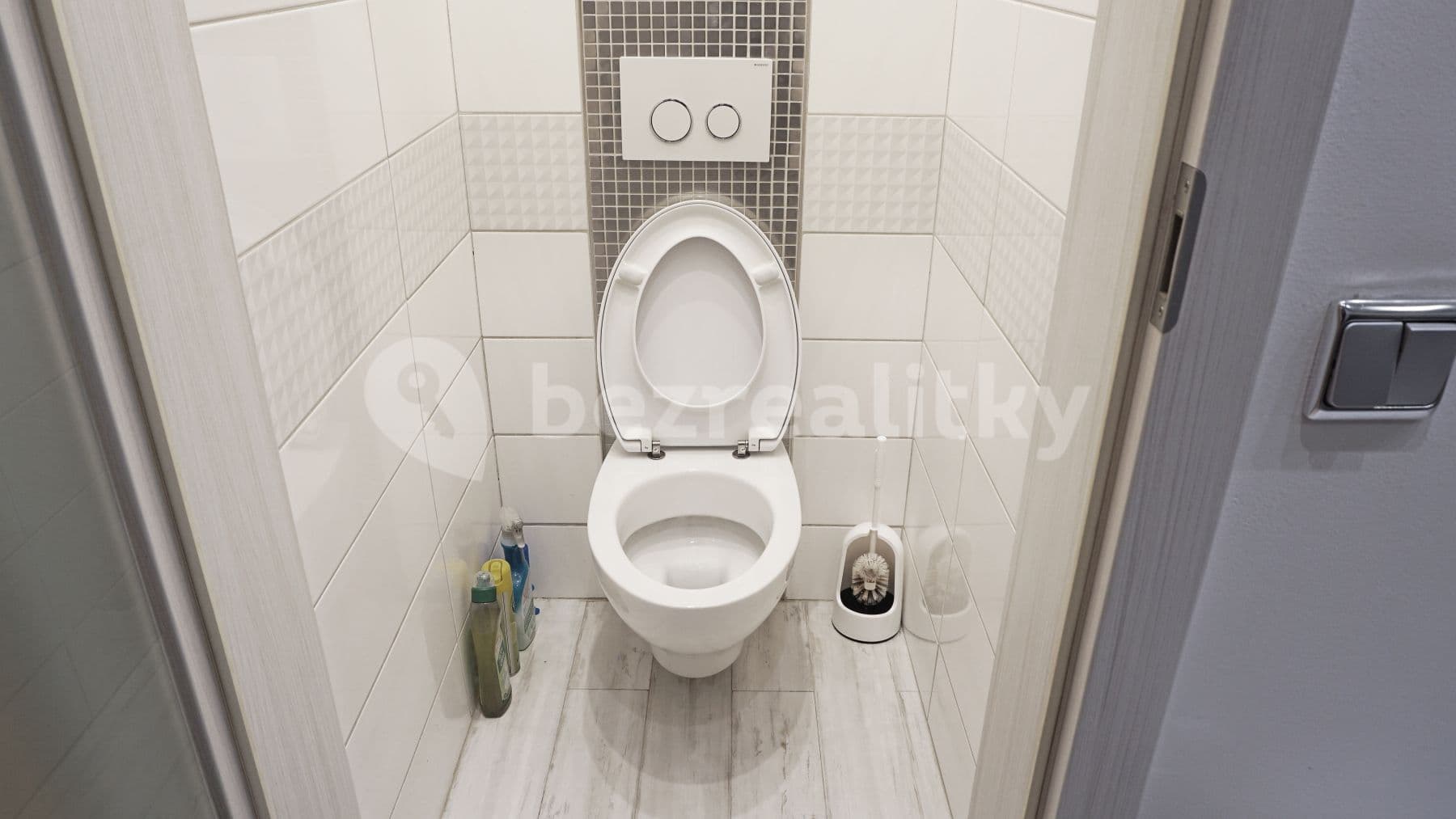 2 bedroom flat to rent, 53 m², Zelenečská, Prague, Prague 2 bedroom flat to rent, 53 m², Zelenečská, Prague, Prague