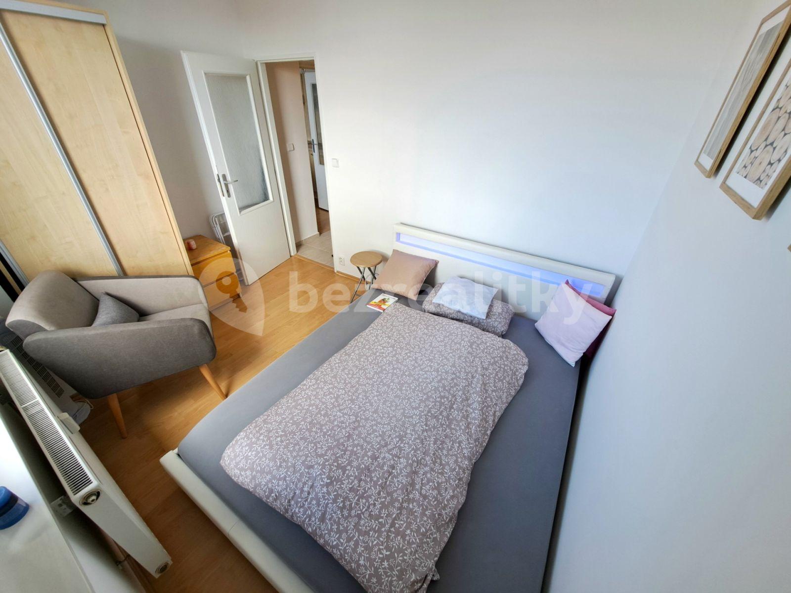 1 bedroom with open-plan kitchen flat to rent, 37 m², Olštýnská, Prague, Prague