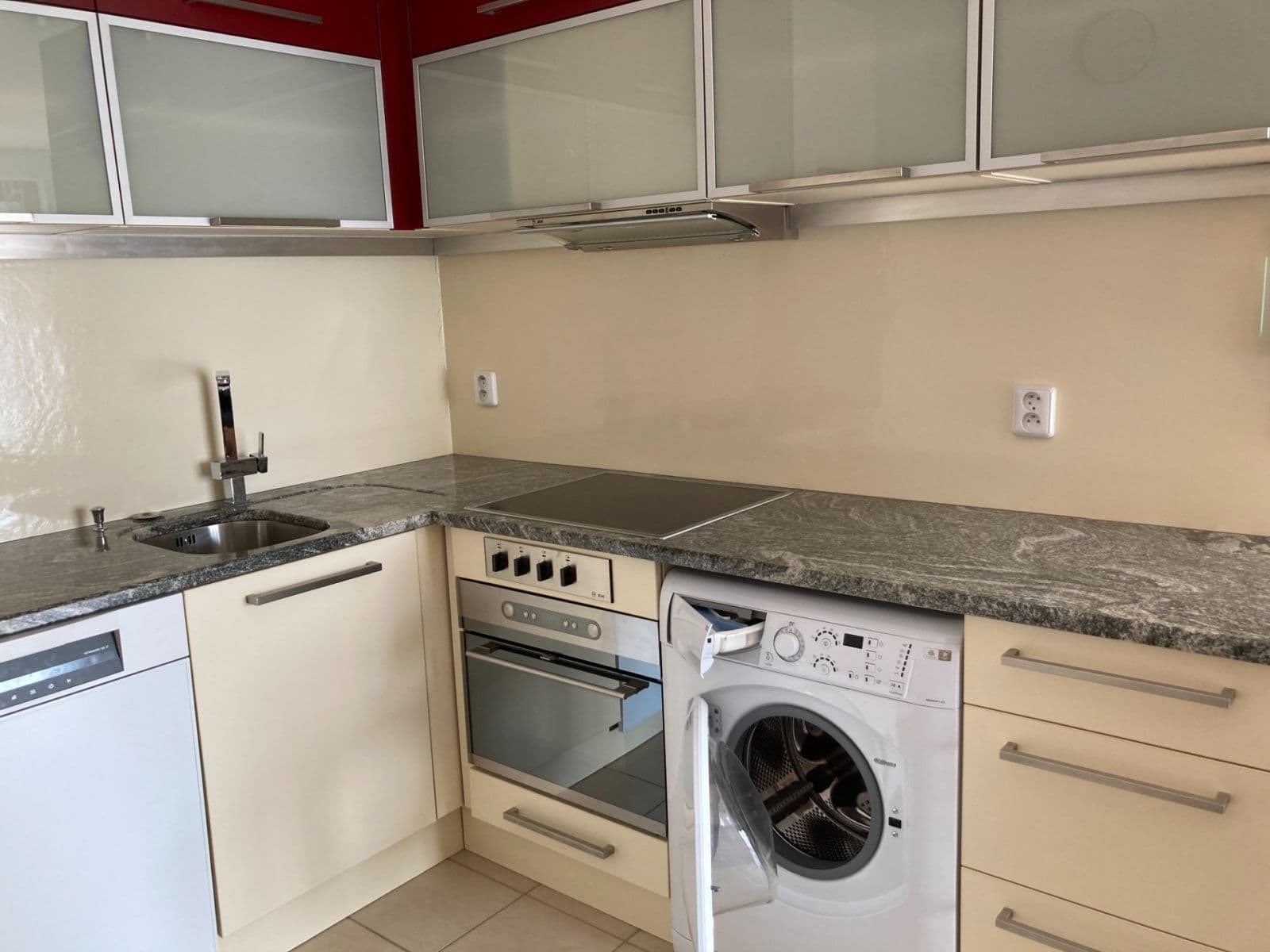 1 bedroom with open-plan kitchen flat to rent, 55 m², V Háji, Prague, Prague 1 bedroom with open-plan kitchen flat to rent, 55 m², V Háji, Prague, Prague