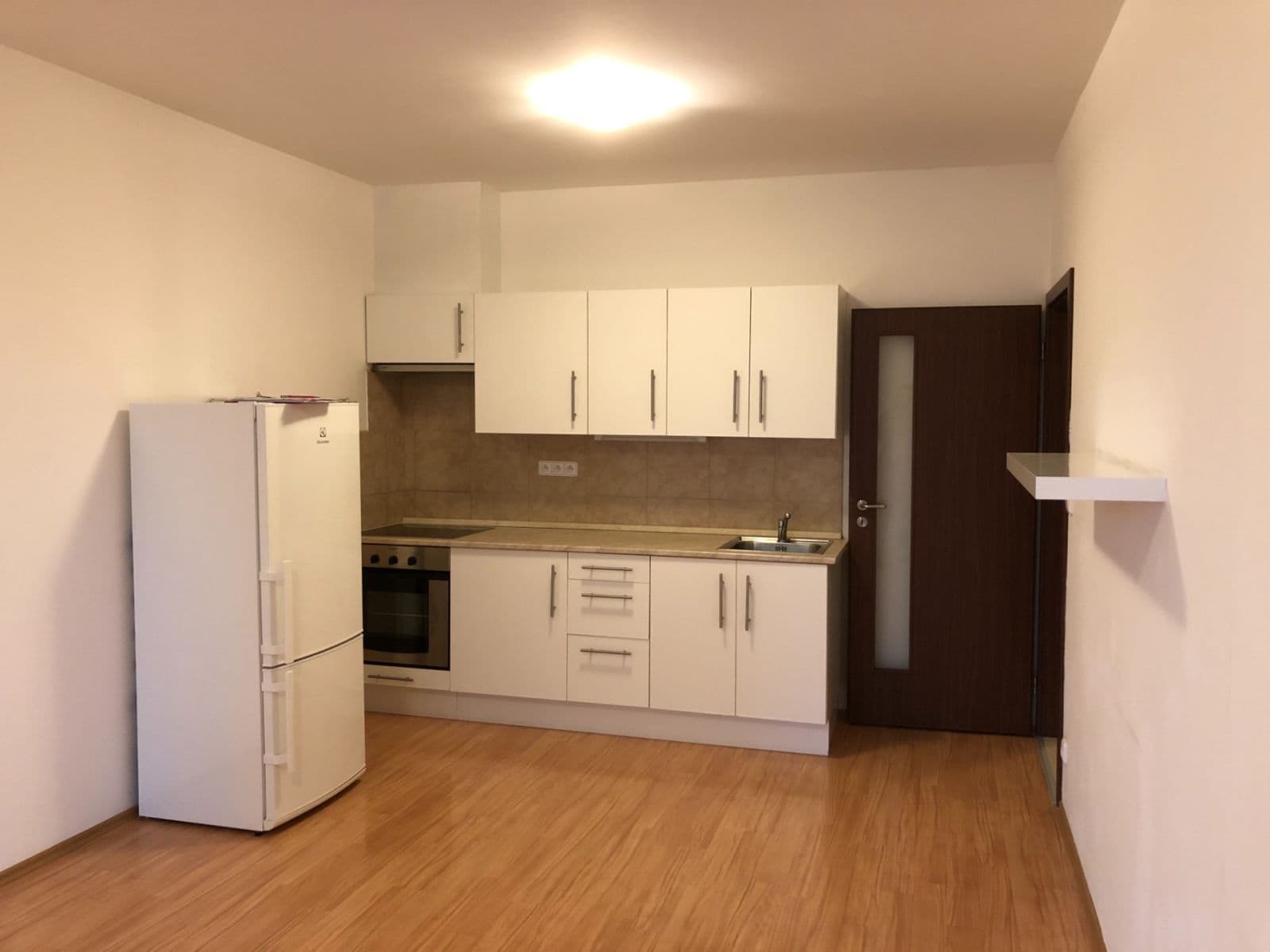 1 bedroom with open-plan kitchen flat to rent, 49 m², Makedonská, Prague, Prague 1 bedroom with open-plan kitchen flat to rent, 49 m², Makedonská, Prague, Prague