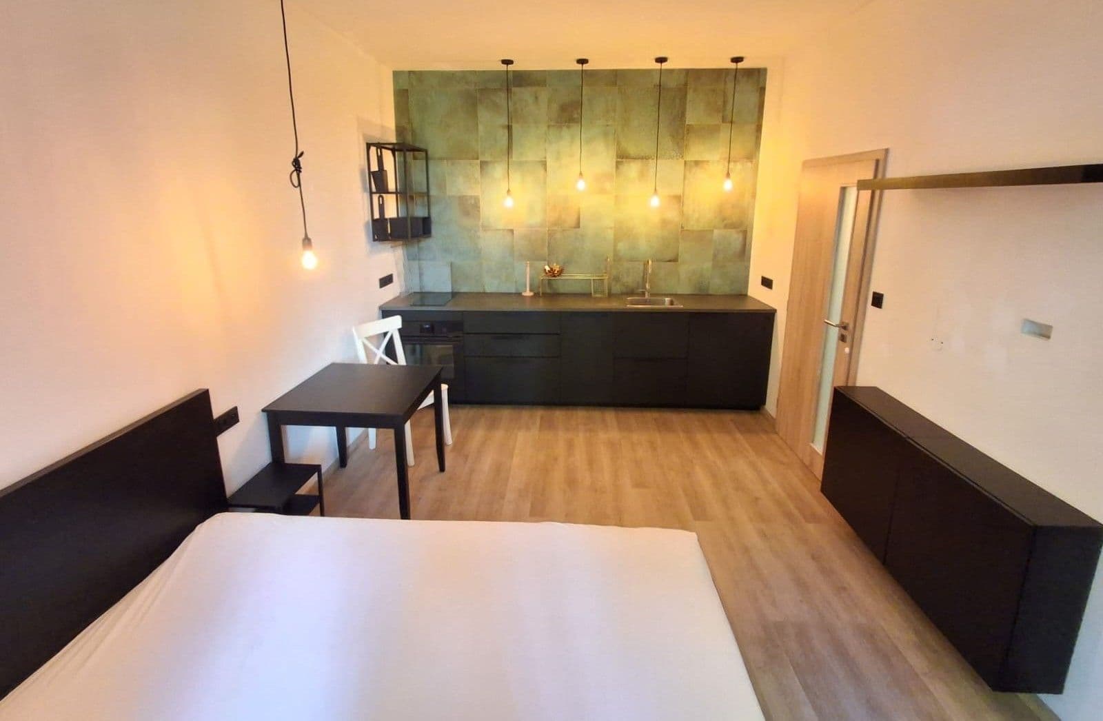 Studio flat to rent, 25 m², Fibichova, Prague, Prague Studio flat to rent, 25 m², Fibichova, Prague, Prague
