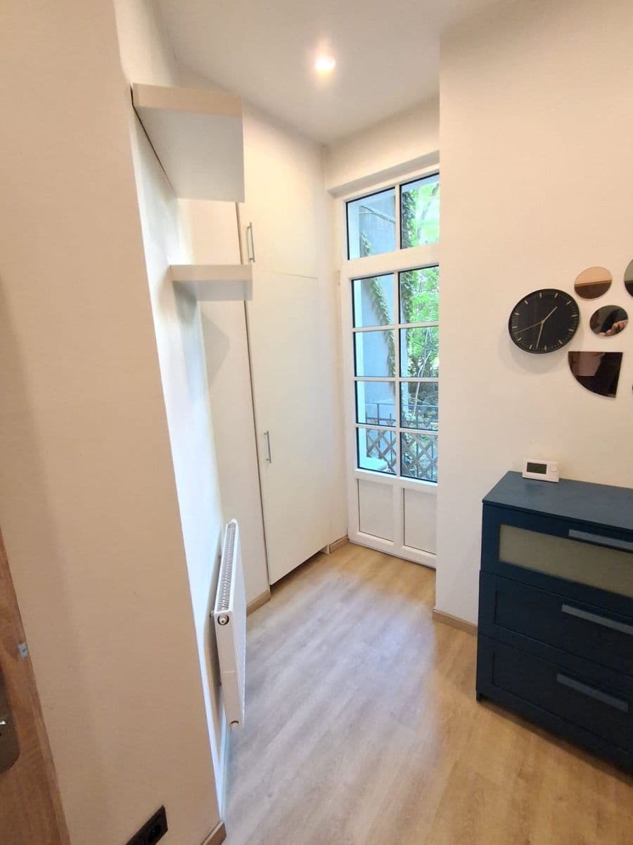 Studio flat to rent, 25 m², Fibichova, Prague, Prague Studio flat to rent, 25 m², Fibichova, Prague, Prague