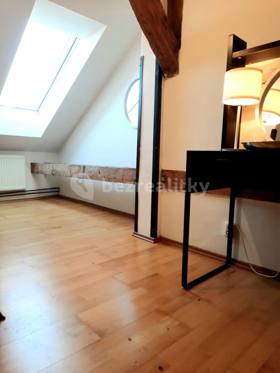 2 bedroom with open-plan kitchen flat to rent, 59 m², Vlkova, Prague, Prague 2 bedroom with open-plan kitchen flat to rent, 59 m², Vlkova, Prague, Prague