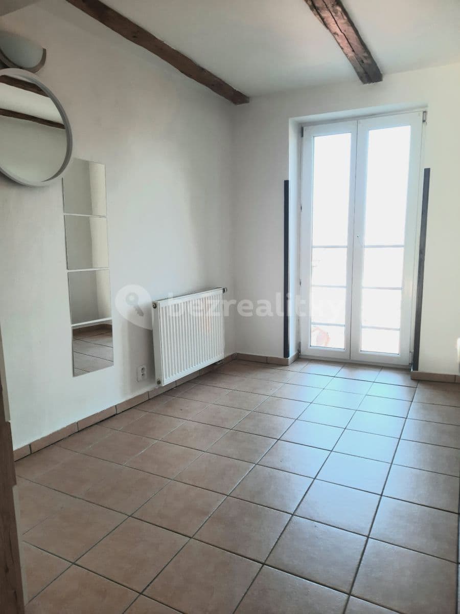 2 bedroom with open-plan kitchen flat to rent, 59 m², Vlkova, Prague, Prague 2 bedroom with open-plan kitchen flat to rent, 59 m², Vlkova, Prague, Prague