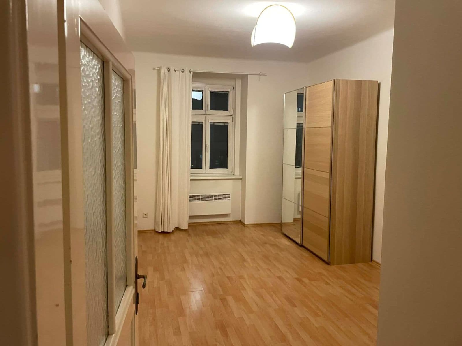 1 bedroom with open-plan kitchen flat to rent, 55 m², Komunardů, Prague, Prague 1 bedroom with open-plan kitchen flat to rent, 55 m², Komunardů, Prague, Prague
