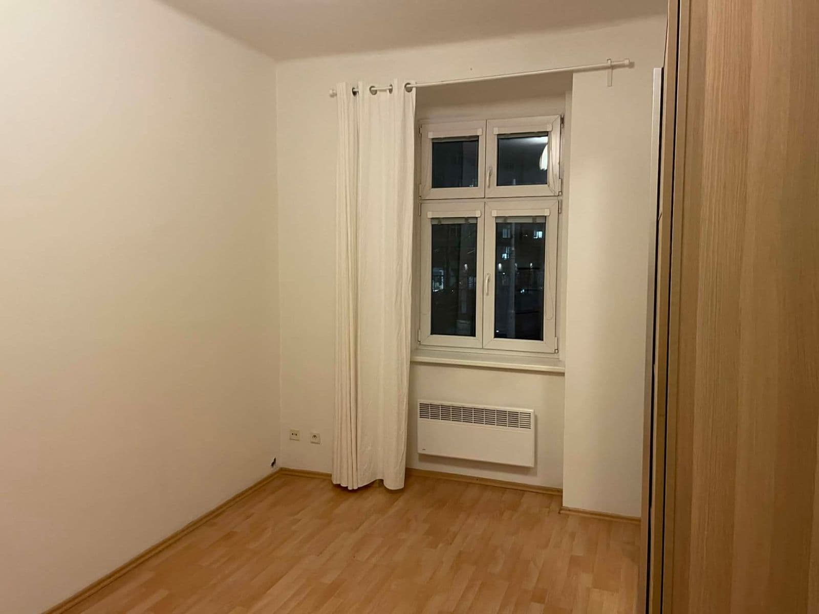 1 bedroom with open-plan kitchen flat to rent, 55 m², Komunardů, Prague, Prague 1 bedroom with open-plan kitchen flat to rent, 55 m², Komunardů, Prague, Prague