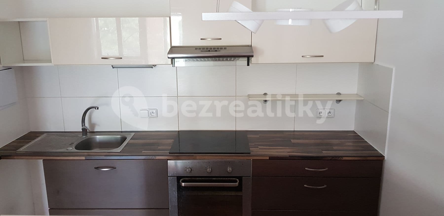 2 bedroom with open-plan kitchen flat to rent, 89 m², Klapkova, Prague, Prague 2 bedroom with open-plan kitchen flat to rent, 89 m², Klapkova, Prague, Prague
