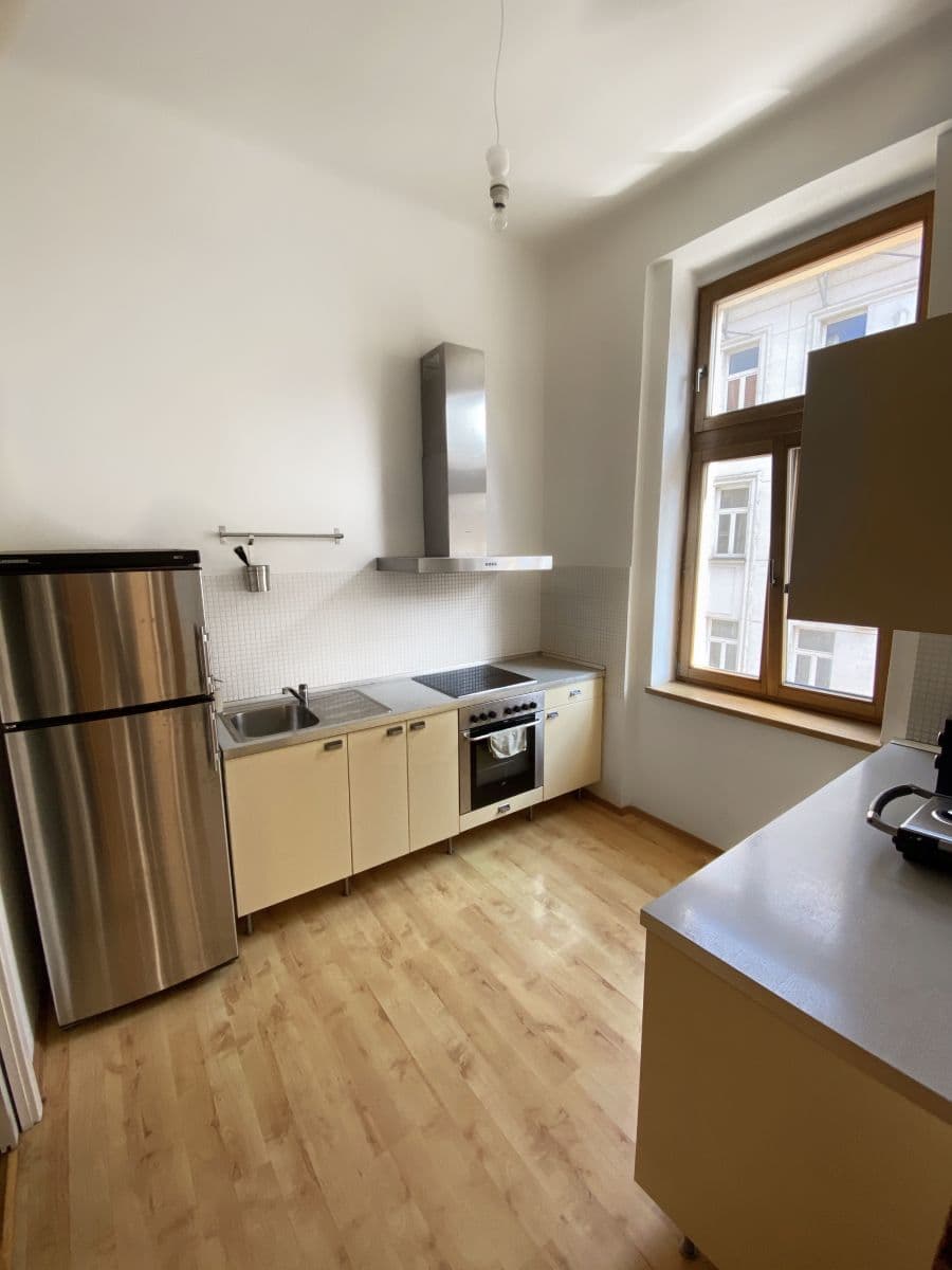 2 bedroom with open-plan kitchen flat to rent, 61 m², Jeronýmova, Prague, Prague 2 bedroom with open-plan kitchen flat to rent, 61 m², Jeronýmova, Prague, Prague