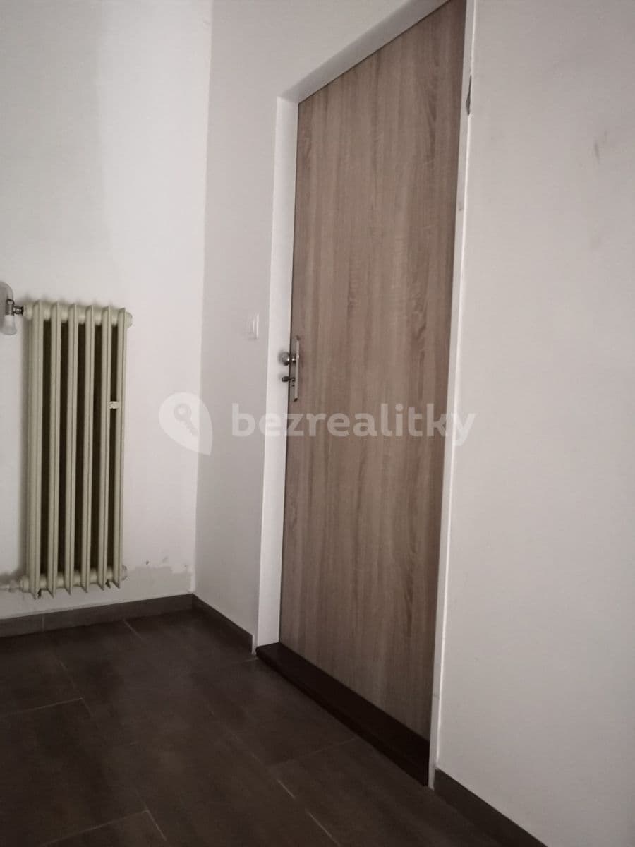 1 bedroom with open-plan kitchen flat to rent, 65 m², Gorkého, Říčany, Středočeský Region 1 bedroom with open-plan kitchen flat to rent, 65 m², Gorkého, Říčany, Středočeský Region