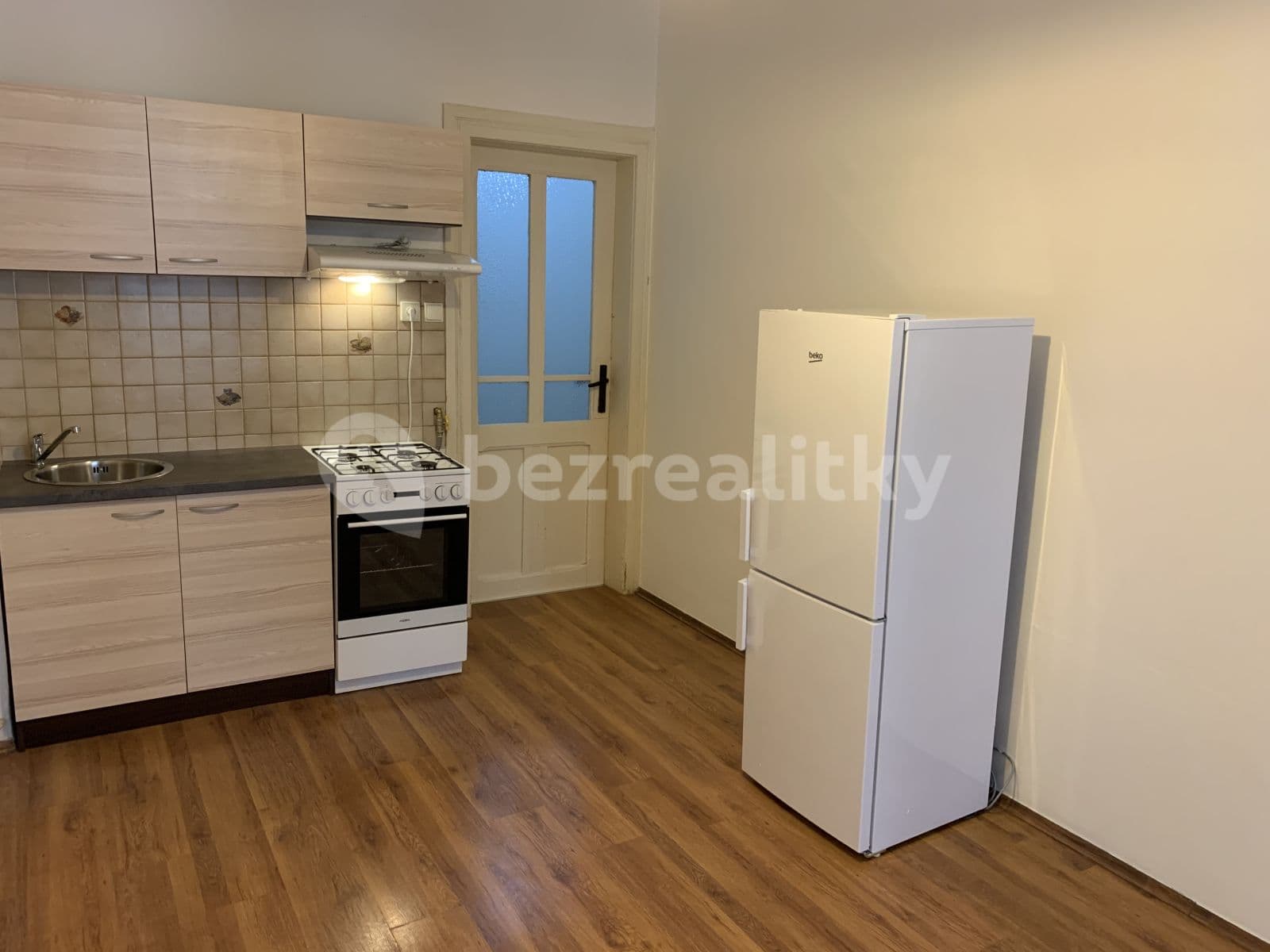 1 bedroom with open-plan kitchen flat to rent, 44 m², Mojmírova, Prague, Prague 1 bedroom with open-plan kitchen flat to rent, 44 m², Mojmírova, Prague, Prague