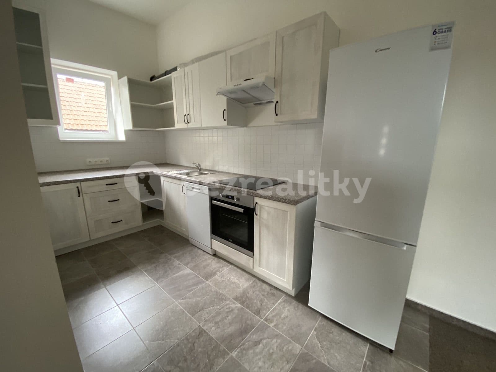 1 bedroom with open-plan kitchen flat to rent, 45 m², Za horou, Prague, Prague 1 bedroom with open-plan kitchen flat to rent, 45 m², Za horou, Prague, Prague