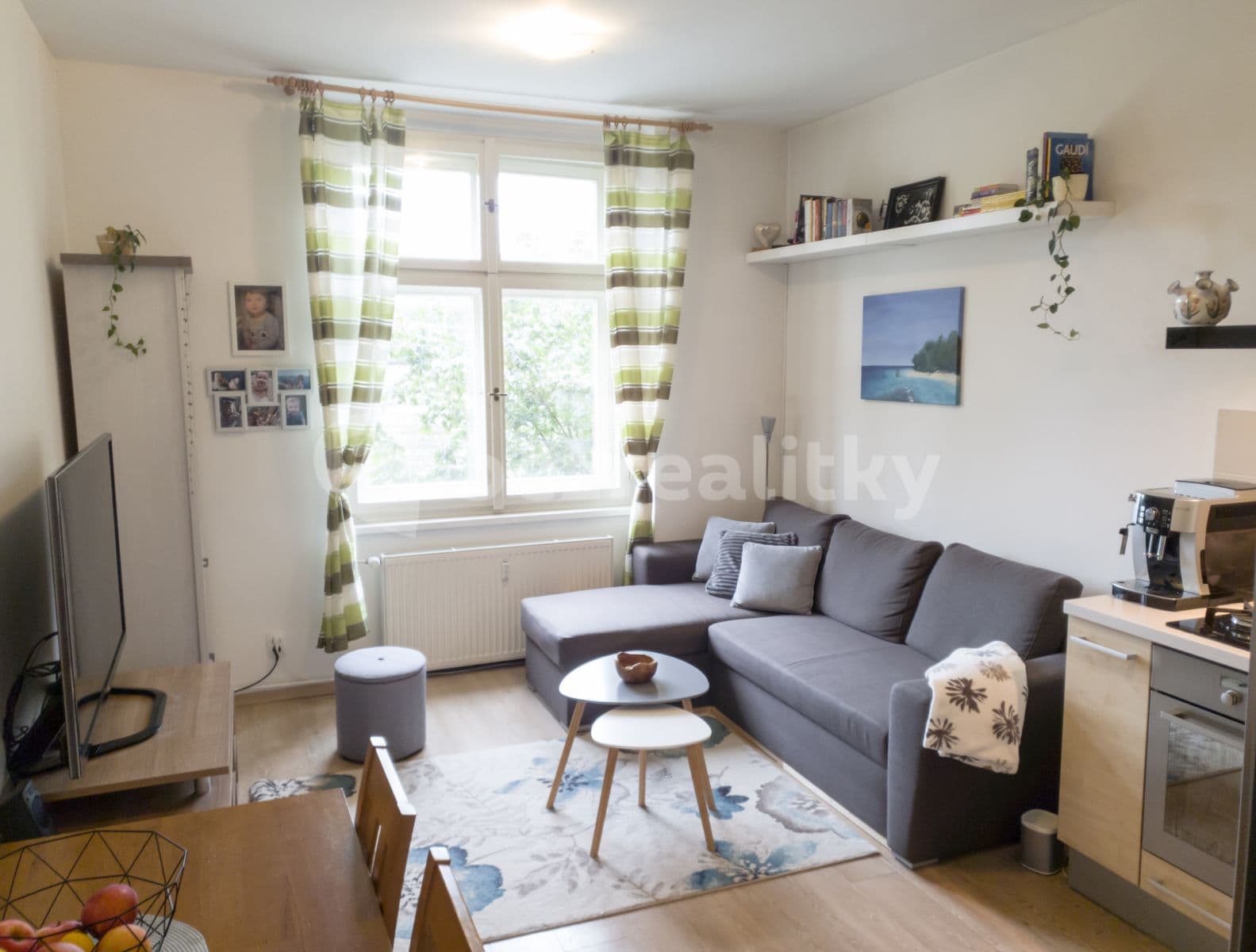 1 bedroom with open-plan kitchen flat to rent, 43 m², Čestmírova, Prague, Prague 1 bedroom with open-plan kitchen flat to rent, 43 m², Čestmírova, Prague, Prague