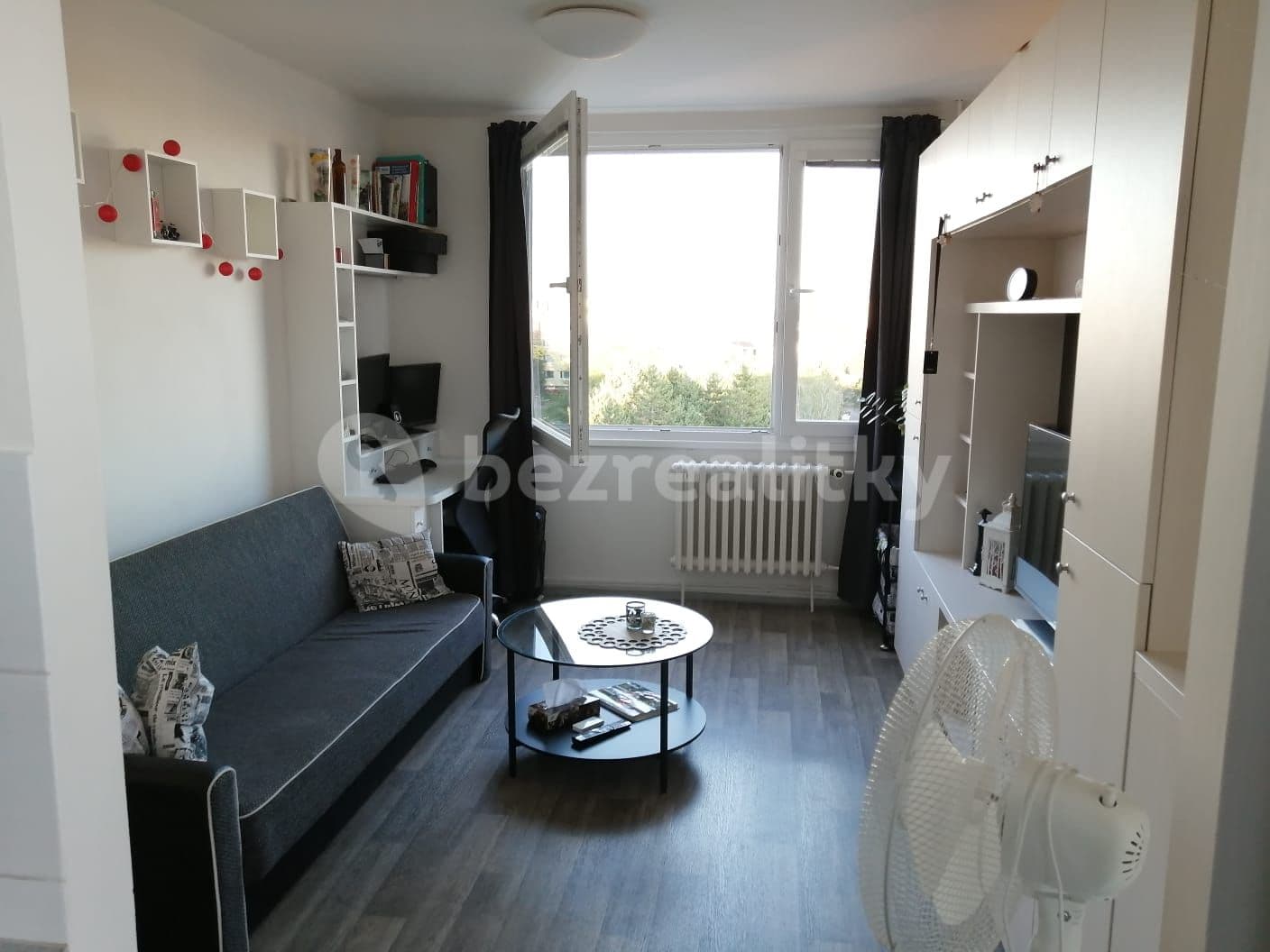 1 bedroom with open-plan kitchen flat to rent, 43 m², Okružní, Slaný, Středočeský Region 1 bedroom with open-plan kitchen flat to rent, 43 m², Okružní, Slaný, Středočeský Region