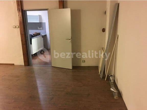 1 bedroom with open-plan kitchen flat to rent, 65 m², Korunní, Prague, Prague 1 bedroom with open-plan kitchen flat to rent, 65 m², Korunní, Prague, Prague
