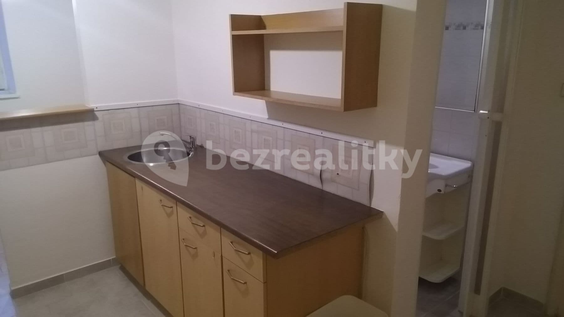 Studio flat to rent, 25 m², Petrohradská, Prague, Prague Studio flat to rent, 25 m², Petrohradská, Prague, Prague