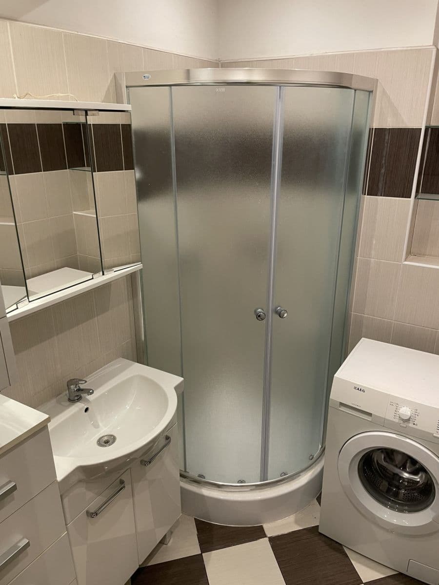 2 bedroom flat to rent, 53 m², Dačického, Prague, Prague 2 bedroom flat to rent, 53 m², Dačického, Prague, Prague